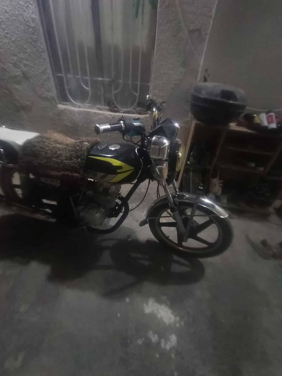 بسم الله الرحمن الرحيم
السلام عليكم دراجه سافان. موديل. ٢١ الدراجه اوراق كامله

      . مابيهة اي نقص. نضيفة. شوفه عينك رقم التلفون *********** متواجد ع فيس. والواتساب وع خط
العنوان بابل قضاء المحاويل
