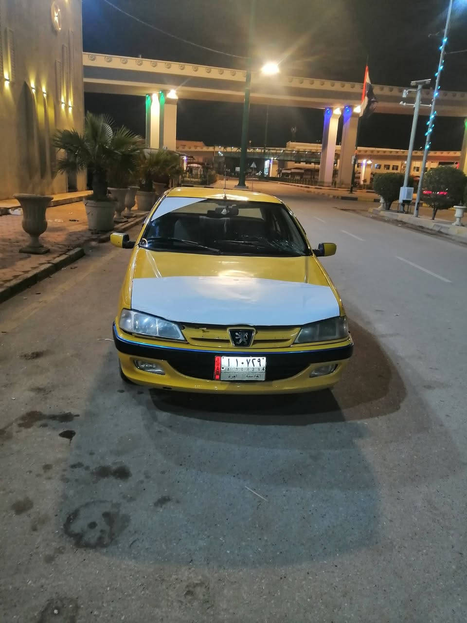 سلام عليكم بيجو بارص ٢٠١٠ رقم قادسيه سياره جاهزه كير محرك حداديه تخم تاير سياره جاهزه مال جناي سياره احله من الصوره تجي وتشوف تحويل مباشر المكان السماوه المركز *********** لسعر ٢٨ وبيهه مجال بصيط
