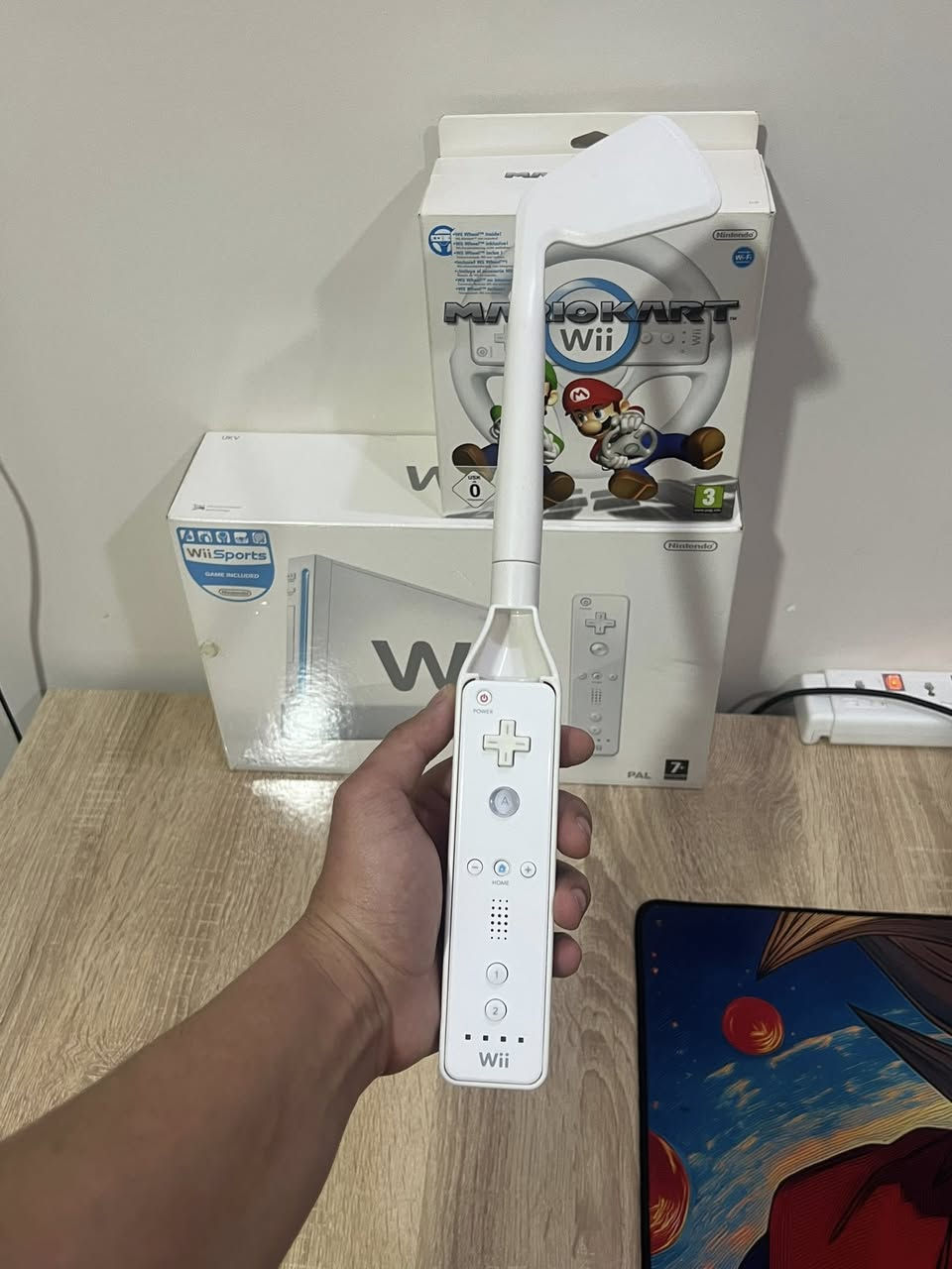 مرحباً شباب مزاد قيم بما يرضي الله
جهاز WII كامل مكمل من كل النواحي 

المحتويات 
1 - جهاز WII مع جميع الملحقات الأساسية 
2- دركسون WII مع كارتون غير مستخدم مع وجود جميع التفاصيل داخل البوكس من كتيب وستيكرات 
3- قاعدة شحن يدات تعمل عن طريق المحولة الأساسية للجهاز 
4 - سلاح مسدس + رشاش مع وجود رجاج عالي الجودة 
5 - مضرب الكولف 
6 - مضرب التنس 

تأخذ هذا الكومبو بعد متحتاج شي يخص هذا الجهاز اماً  نظافة الكارتون موضوع آخر


**إذا كنت صاحب هذا الإعلان وتريد حذفه لأي سبب، رجاءا أرسل رسالة إلى الدعم الفني**
