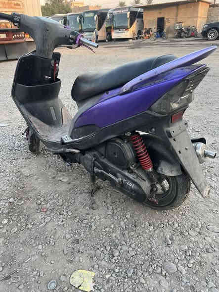 السلام عليكم شباب دراجة ماكس عدله بجيس بمعنه الكلمه الدراجه مزوده تزويد اصلي الكفر اصلي كله ختم واحد المكينه بلديه مكاني بغداد البلديات التوصل على هاذ الرقم ***********
