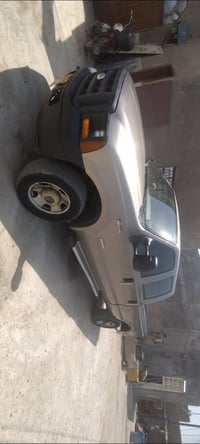 فورد للبيع @سلفادور f350 كاز بلاد موديل 2007 رقم اربيل عندي وكاله عامه...