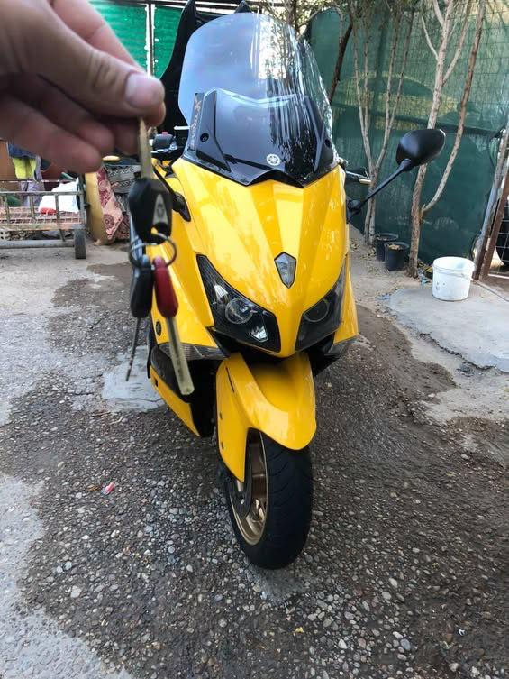 Tmax 2014 530cc
السلام عليكم 
تيماكس ١٤ مكفوله كفاله عامه ٣ سويجات ماشيه ٣٤ الف الشراي يتصل ويدلل *********** بغداد مدينه الصدر 

سعر ٥٥$ وبيها مجال
