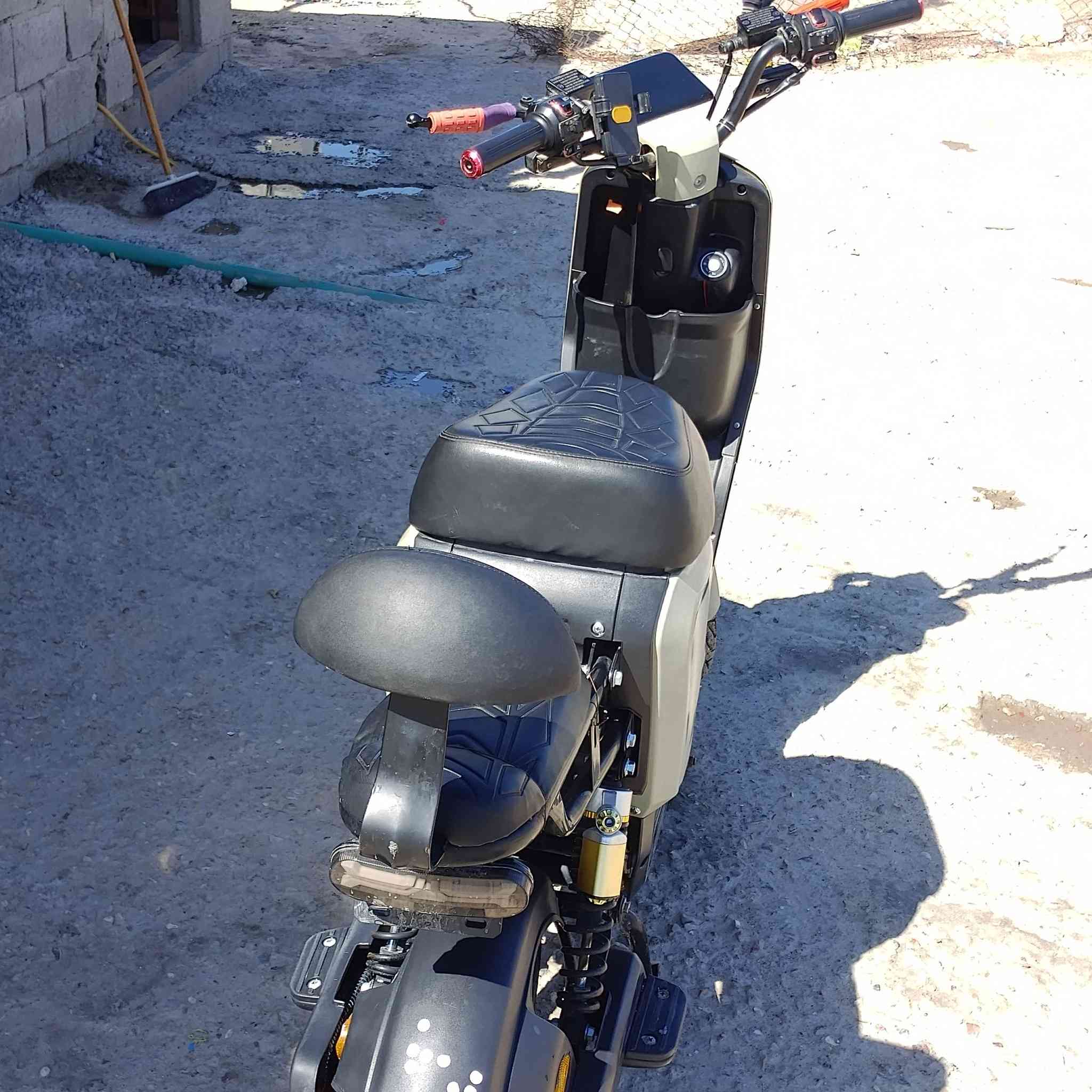 السلام عليكم دراجه للبيع موديل 2026 ار 9 دراجه نظيفه العنوان بصره سعرها اتصل على هذا ***********
