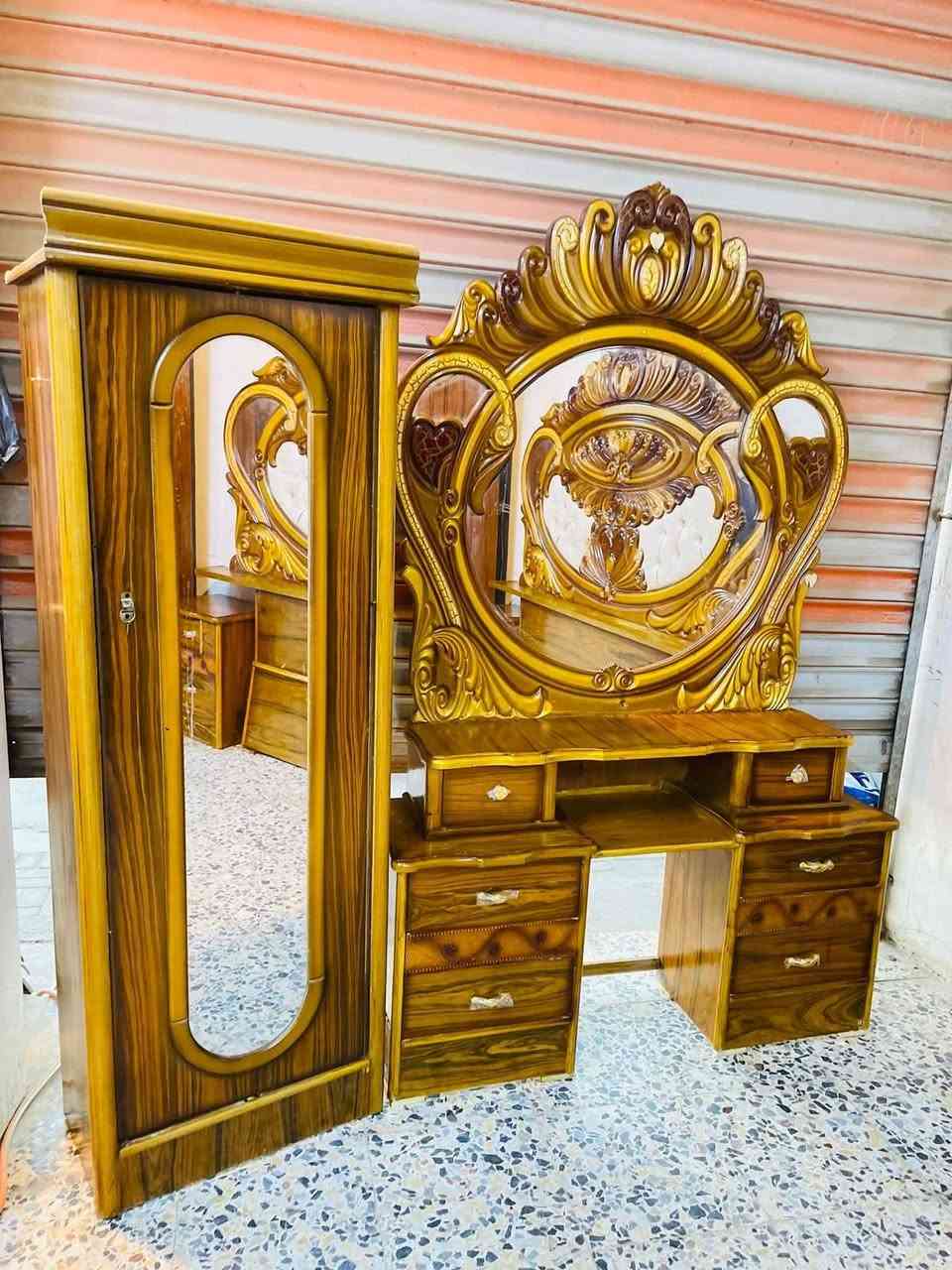 السلام عليكم 
غرفه صاج عࢪاقي مستخدام 
غرفه6/ابواب 📌
السعر 580
نضافه 80/💯 
معا نقل فقط داخل بغداد 
واتساب ***********
