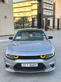 جارجر 2016 SXT  لون سلفر رقم بغداد هزه وسنويه جديد مكينه 3600 محدثه دع...
