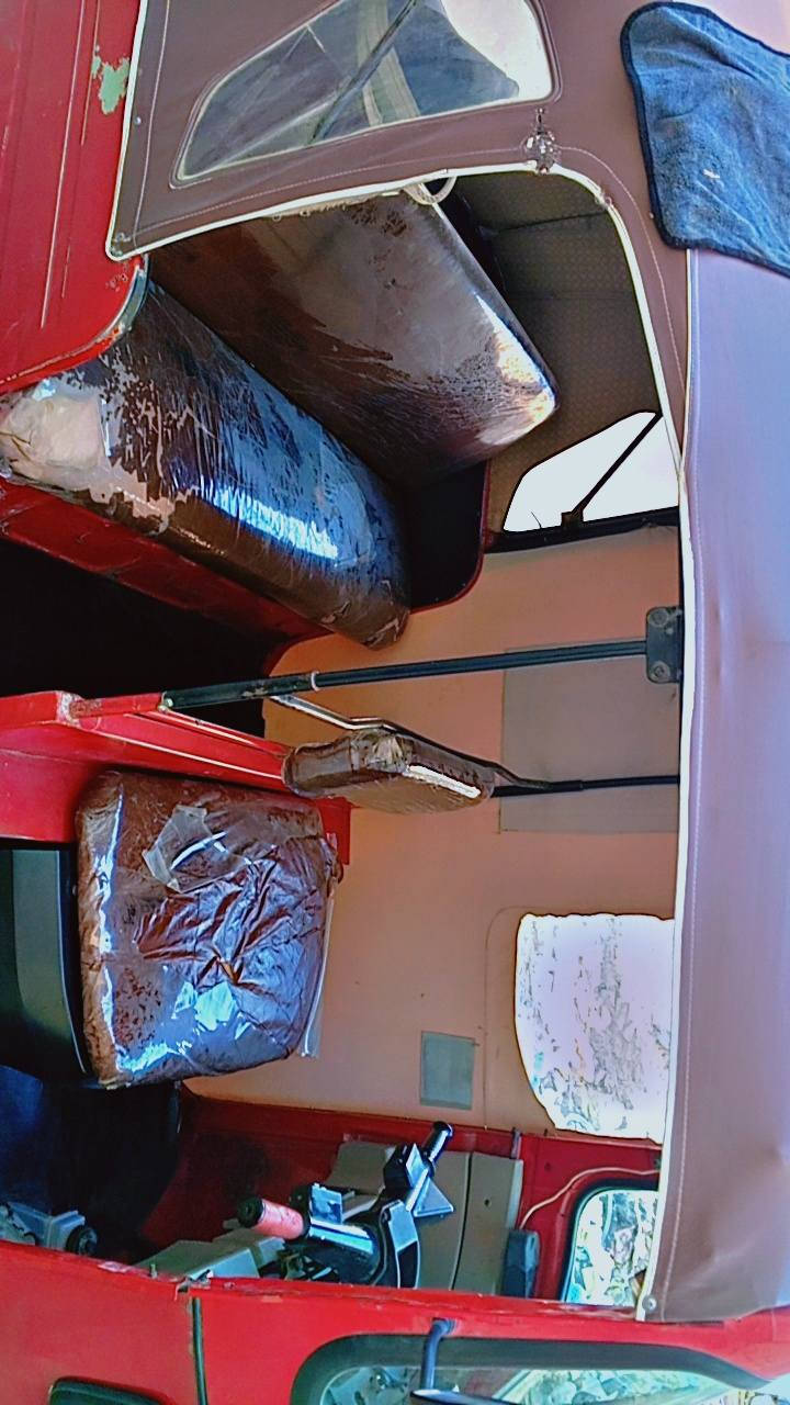 تكتك ١٨ محرك ٢١ مكفوله من الصبغ والحادث رقم ألماني للبيع سعر ٥٥٠٠ بيها مجال بصيط للشراي مكاني كربلاء المعملجي الاتصال ***********
