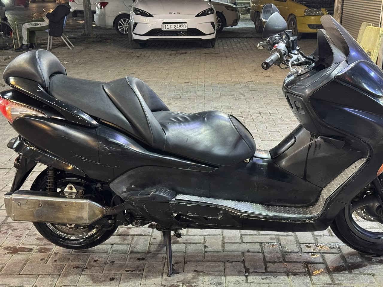 السلام عليكم للبيع ٠/٩كرستال كير ملغي دوسات نيكل صالنصة رياضي منضومة زنون سستم سماعات دراجة نص نكرة مكفولة مابيها نقص كفرات شوفت عينك ٧٥ /١٠٠ السعر ٨٠٠ وبيها مجال مكاني اعظمية ***********
