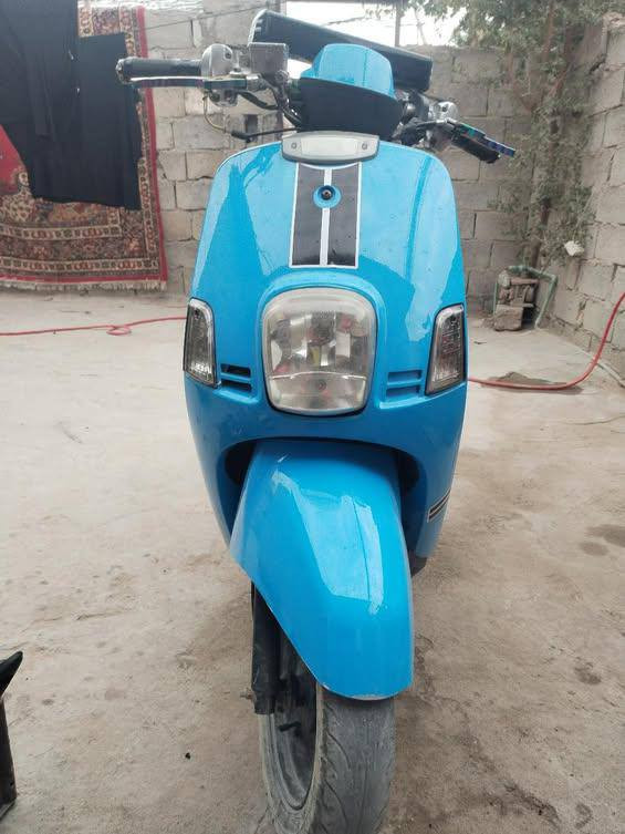 السلام عليكم 
دراجة ماكس بوليس الدراجة على حالة الوكالة محرك ما مفتوح كفرات تجاري والبلاد موجود وغراضة البلاد موجود الدراجة شكو شغلة بلادية الها موجودة وتجي وتفحص وجيب وياك فيتر وتعال 
السعر: 975 وبيها مجال بسيط 
العنوان: كربلاء أمن الداخلي 
للأستفسار: خاص او على الرقم *********** اتصال فقط
