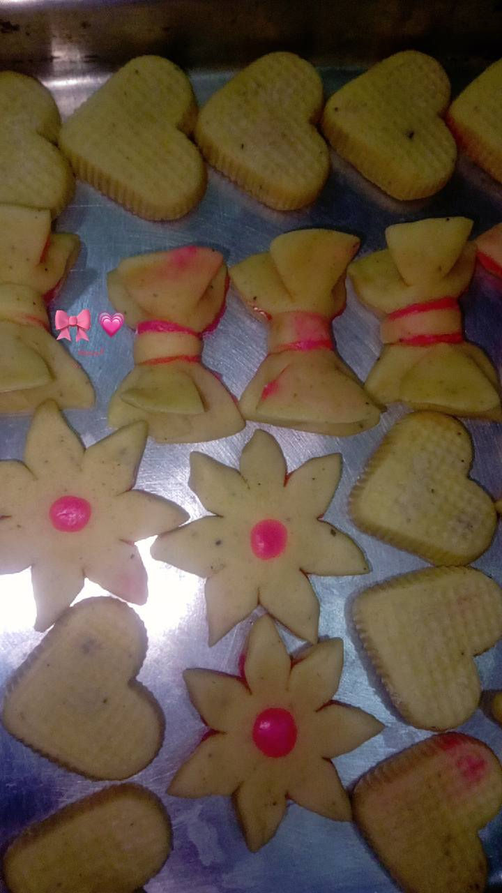 كليجه للبيع
هشه وحاره وطيبه 
توزيع بل مقبره 
وتتقدم ضيافه 

احجز مني وترتيب وطعم وشكل ييمممى🎀😇
شغل يوم بيومه توصلكم حاره من الفرن لكم 
طبعا اهواي مجربيها. ادخلوا لحسابي اخذلكم فره
مكاني حي العامل السوك الاخير


**إذا كنت صاحب هذا الإعلان وتريد حذفه لأي سبب، رجاءا أرسل رسالة إلى الدعم الفني**