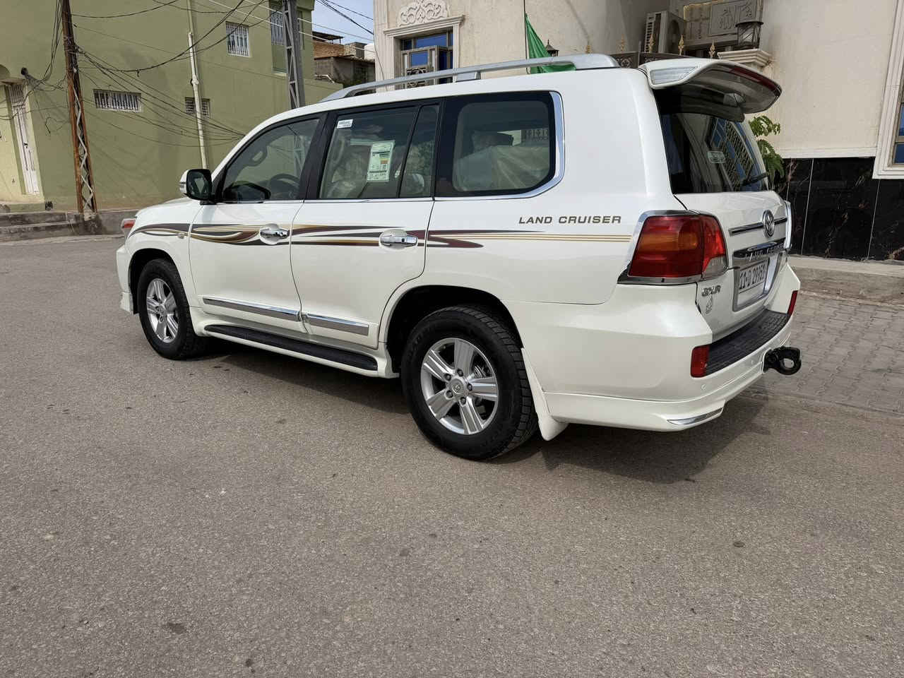 السلام عليكم
لاندكروز 2010 (v8)ابيضّ للبيع بيها منضومة غاز انسه شي اسمه صرف 

بسعر مناسب جدا جدا

285وبيها مجال  

🛑⭕️( الخطة مال سيارة جديدة ومابيها طبع ابداً )

رقم بغداد إنكليزي جديد بسمي شخصيا (v8)
سلندر مكفولة من الضربة ومن الصبغ ومن التبديل فول مواصفات فتحة وثلاجة وداخل لونين وأربع بوب بصمة لايت زنون وجاهزة حدادية وتخم تاير جديد سونار بالمنشور فقط ملاحضات بسيطه 
النوان النجف الاشرف


**إذا كنت صاحب هذا الإعلان وتريد حذفه لأي سبب، رجاءا أرسل رسالة إلى الدعم الفني**