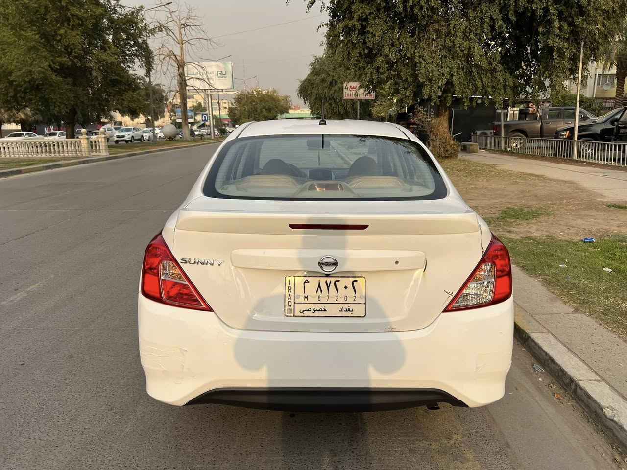 السلام عليكم اللبيع سني هندي موديل ٢٢مكفوله من صبغ ماعده جملغ الخلفي صبغ بيه بارد قليل الباقي مكفول تبريد ثلج تدفئه شغاله مكينه كير كفاله صدر جديد ناعمه سياره مدوشمه كشنات ارضيه صندوك تخم تاير جديد جاهزه سياره ماناقصه شي رقم بغداد تحويل ثاني يوم ماشيه ١٢٠مكان سياره بغداد الكرخ السعر ١١٠وبيه مجال قليل حك جيه رقم ***********
