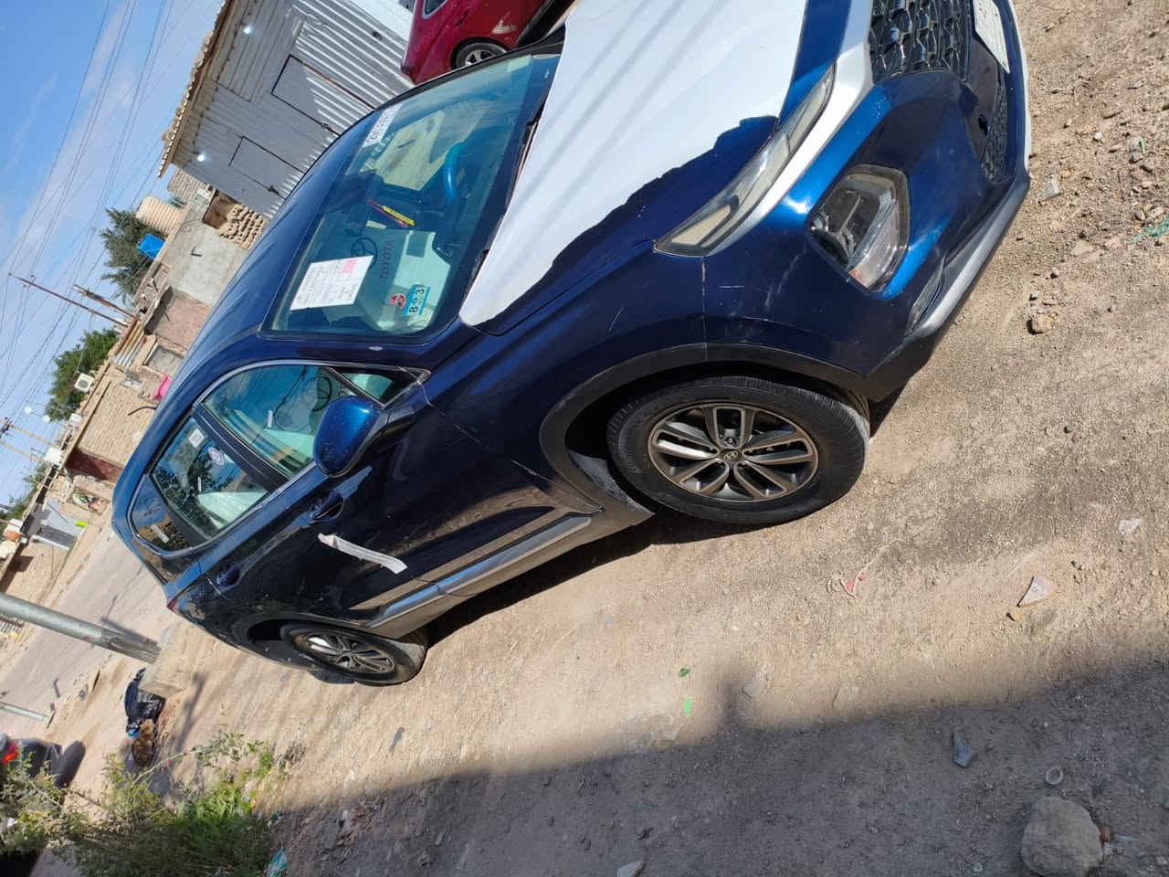 السلام عليكم سياره نوع سنتافي وارد امريكي موديل 2019 بيها ضربه دعاميه الكدام والباب الوره العبري فقط والباقي كفاله  كير مكينه حداديه كفاله السياره جديده مال بيت موصفات تحكم استيرن جهتين كامره دوره حساسات السياره على وضع الشركه العنوان ذي قار سعر 180 الهاتف ***********
ملاحضه رقم سياره ذي قار مداور ثاني يوم
