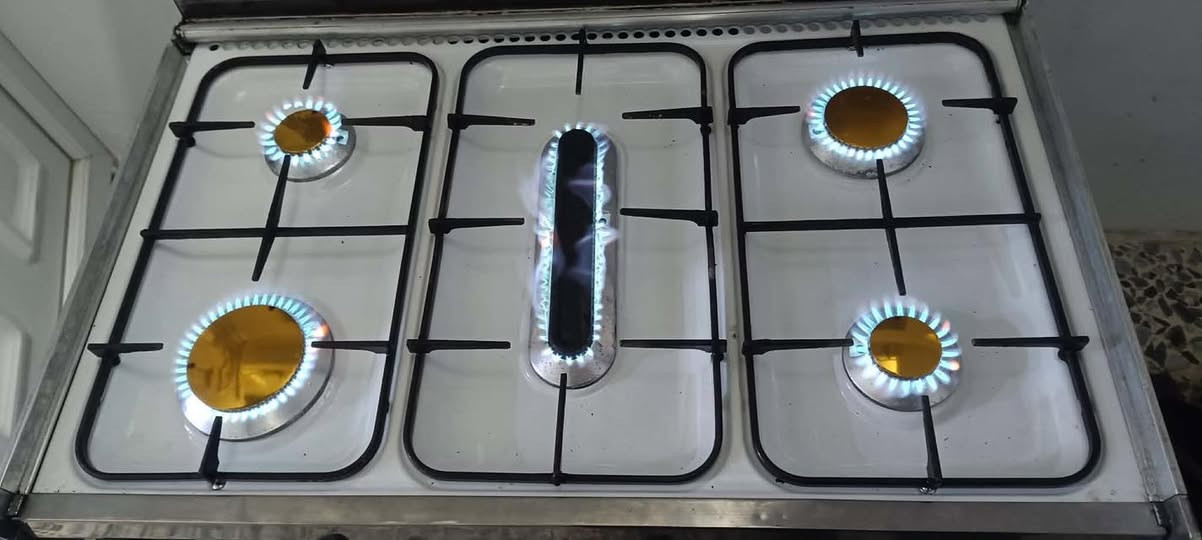 عرض مميز – طباخ عشتار عراقي 5عيون 
حجم عملي مناسب 80*50
 5 شعلات قوية 
 فرن شغال خط واحد
  لون ابيض مقاوم
💰 السعر: 170 قابل للنقاش
📍 العنوان: موصل – وادي حجر
🔹 للبيع أو المعارضة حسب الاتفاق والقناعة 🔹
✨ فرصة ما تتعوض ✨


**إذا كنت صاحب هذا الإعلان وتريد حذفه لأي سبب، رجاءا أرسل رسالة إلى الدعم الفني**