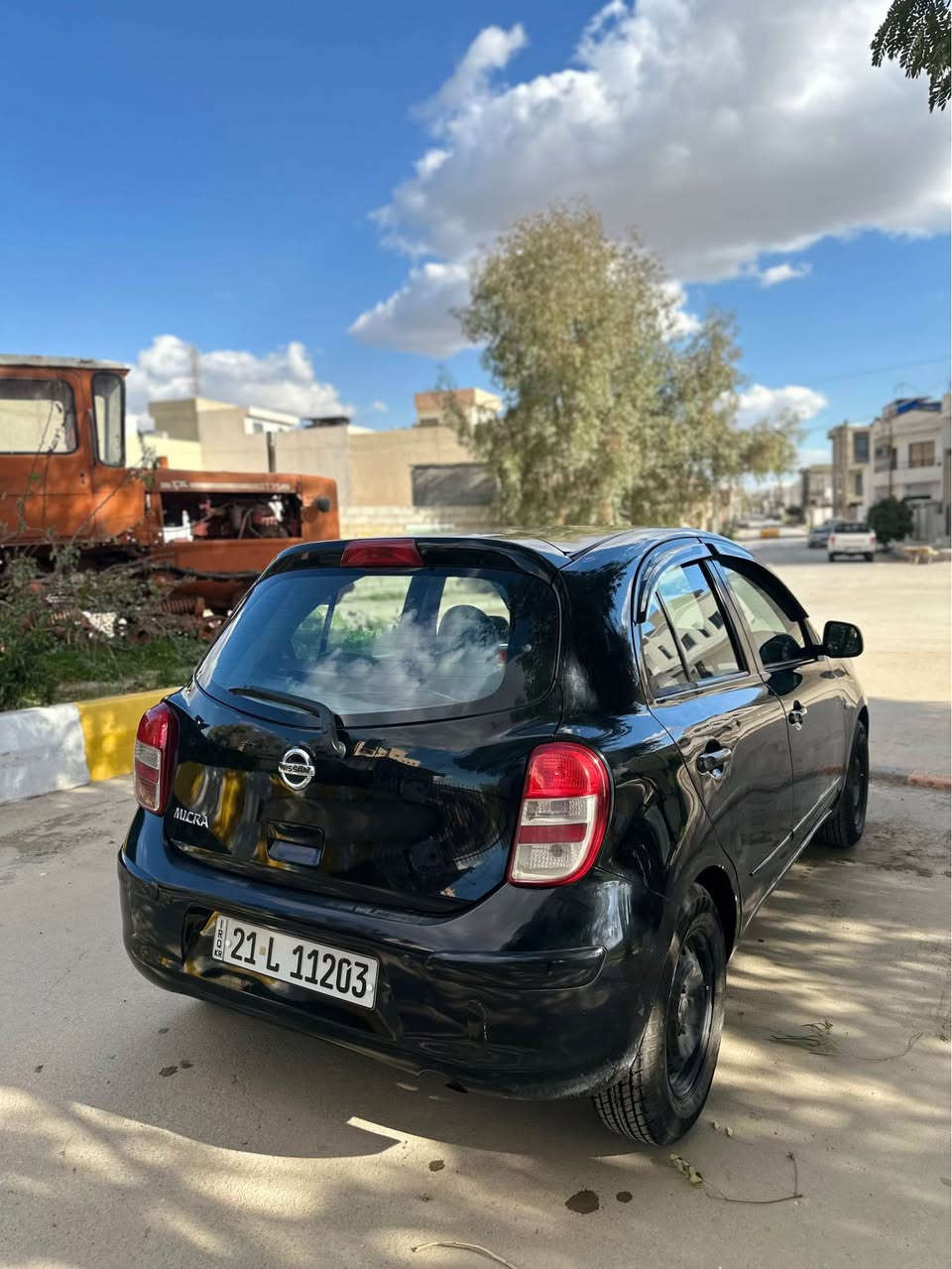 نیسان میکرا ٢٠١٣ بۆ فرۆشتن
ناو زەرد-تەبرید-شاشە-گێر تۆماتیک-جام کارەبا…
رەقەم و سەنەوی نوێیە بەشەرتی تحویل غرامە
١دەرگای بۆیاخە لەگەل پەلەیەک بێ ناو گرتن
گێر مەکینە و هەموو گیانی بەشەرت
نرخی ٧٥ وەرەقە و مجالی برایەنە لە کەرکوکم
*********** كركوك, العراق
