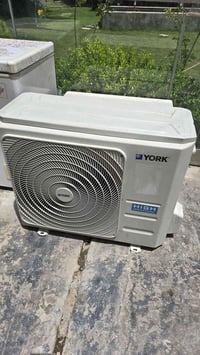قطعه خارجيه يورك ٢طن على الفحص والضمان تدفه تبريد 07800031271 الشعله