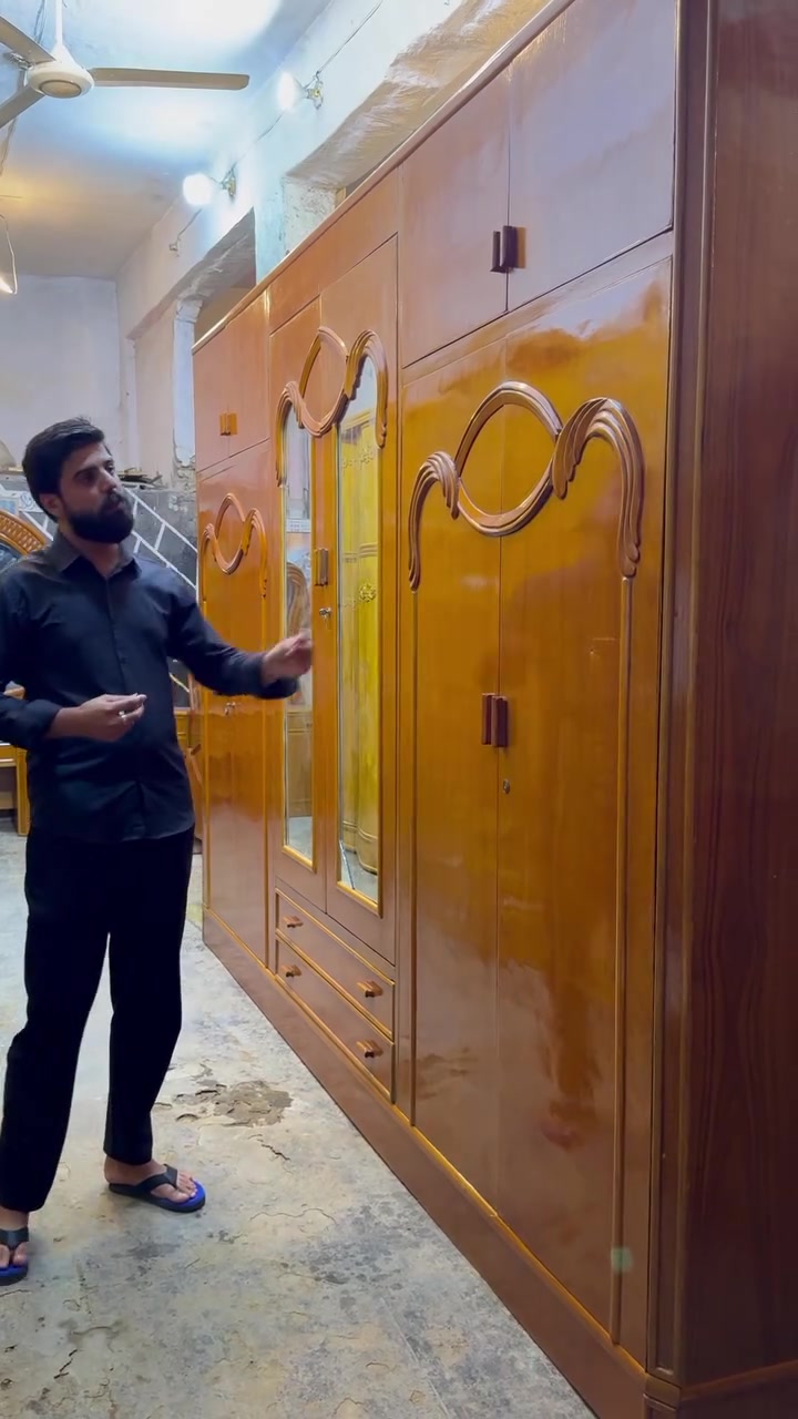 معرض السجاد للأثاث
غرفه ٦ باب مستخدمه داخل خارج صاج ٥ ملم  دزاين كلاسك شغل درجه اولى للحجز والاستفسار الاتصال او واتساب/***********☎️
