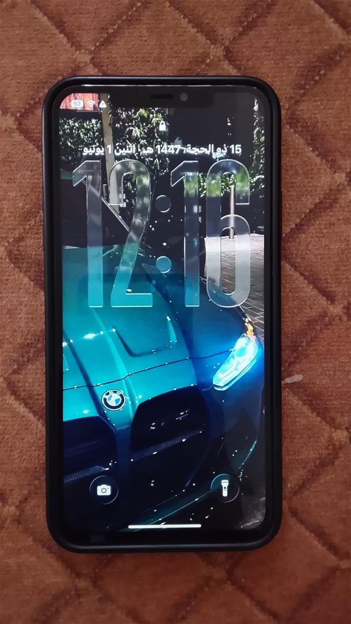 سلام عليكم 11برو ماكس للبيع الجهاز مبدلل بطارية هسه شديتها نسبه100 وشاشه ممتازة الجاهزز نضيفف كلش شخط واحد مابي ذاكرة 256 فيس ايدي طلقه كامرات صوت كلله نضيف   مكاني (كوت الخضراء امام البيع المباشرر)
السعرر(250)وبي مجال بسيط للشراي 
رقمي (***********) واتس موجود اتصلل تشلع عيوني✨
