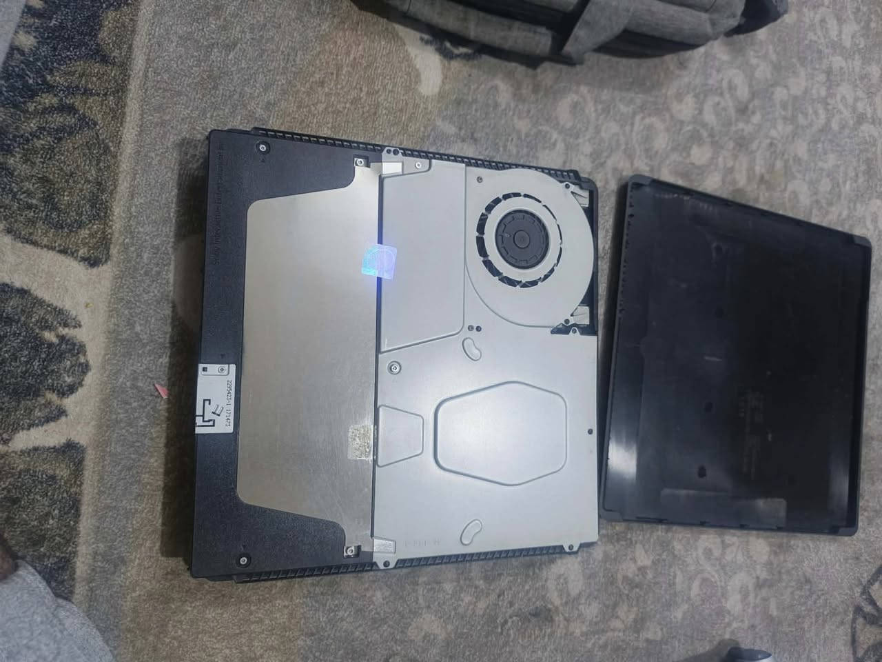 السلام عليكم بلي فور سلم للبيع مهكر كامل وبي 6العاب كامل ملحقاته السعر 260وبي مجال بس اليدات عطلان المربع


**إذا كنت صاحب هذا الإعلان وتريد حذفه لأي سبب، رجاءا أرسل رسالة إلى الدعم الفني**