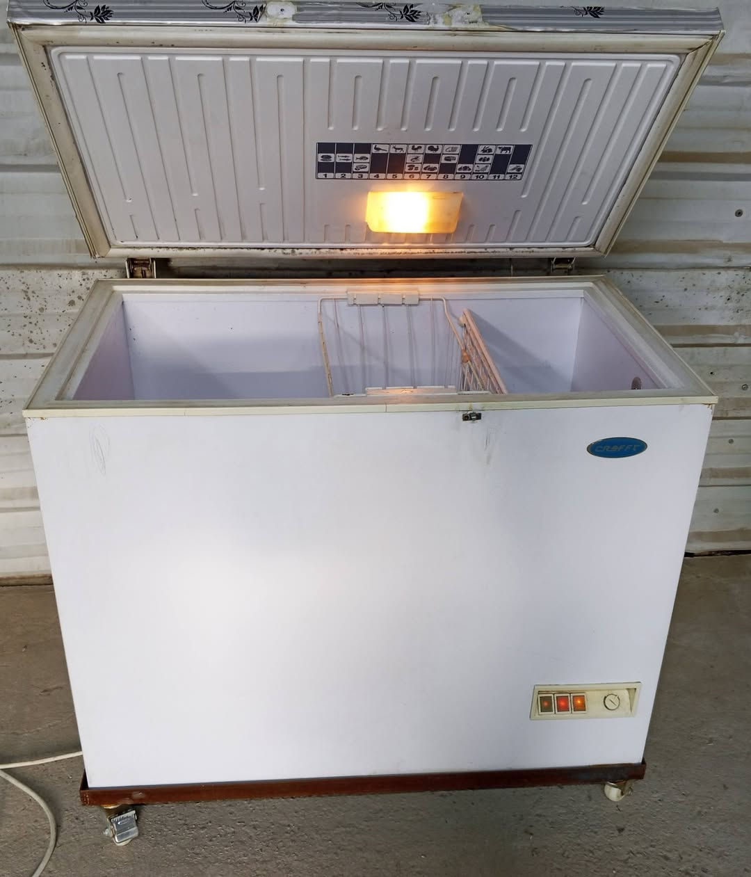 ⚜️ ثلاجة 18 قدم  كونكورد غاز شركه مع
⚜️ مجمدة 14 قدم كرافت غاز شركه 

⚜️ كلش نضيفات ما داخلات تصليح ضمان شهر

⚜️ المكان حصوه حي عداي

⚜️ للاسفسار الاتصال ***********
