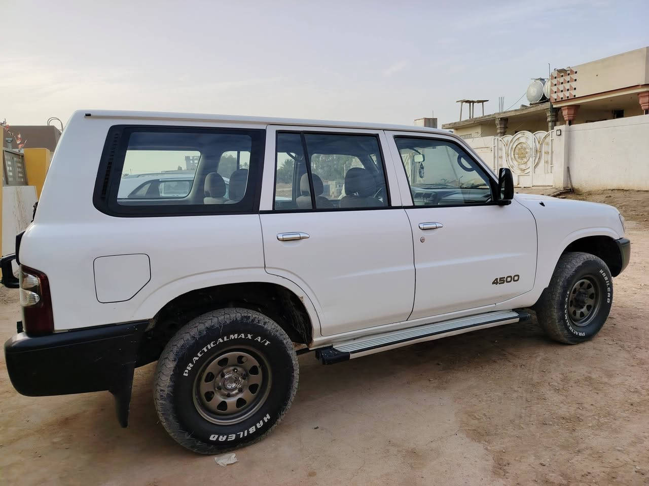 السلام عليكم
نيسان باترول موديل 2002بلادي مكينة كير كابريتر بلادي مال نيسان بسمنا السيارة جاهزة وجديدة تبريد تدفئة جام أربعة كهرباء السعر ١٢٥ لاستفسار لاتصال ***********
