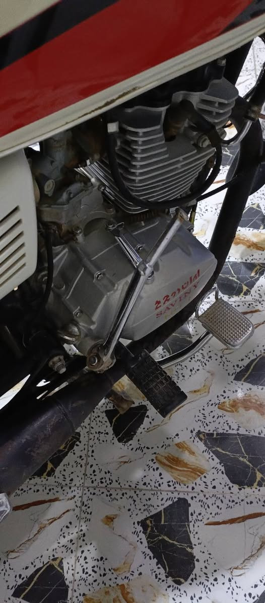 سلام عليكم دراجة سيفان 20 مكينه ما مفتوحه اوراق كامله دراجه خير من الله سعر 550 بيهه مجال ***********
