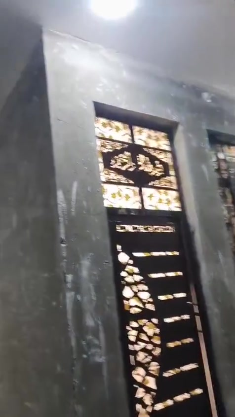 بيت للبيع 116م ركن طابق واحد جديد السراي على شارع 20م ***********
