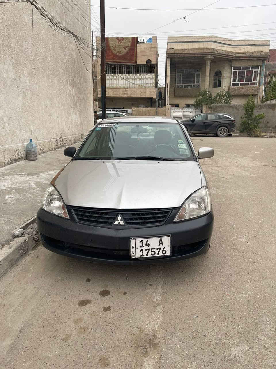 سلام عليكم لانسر موديل 2005 مصبوغه عام بدون كلبه السياره قماره تكم بجم حوض مابي شي بيه طخطخات ونصبغت عام محرك كير كورلا المحرك بي خيط بخار صدر تخم تاير باتري جديد السياره جاهزة رقم بصره باسم صاحبه تحويل مباشر السعر 45 بيه مجال 
العنوان بغداد الثعالبه 
اتصال ***********
