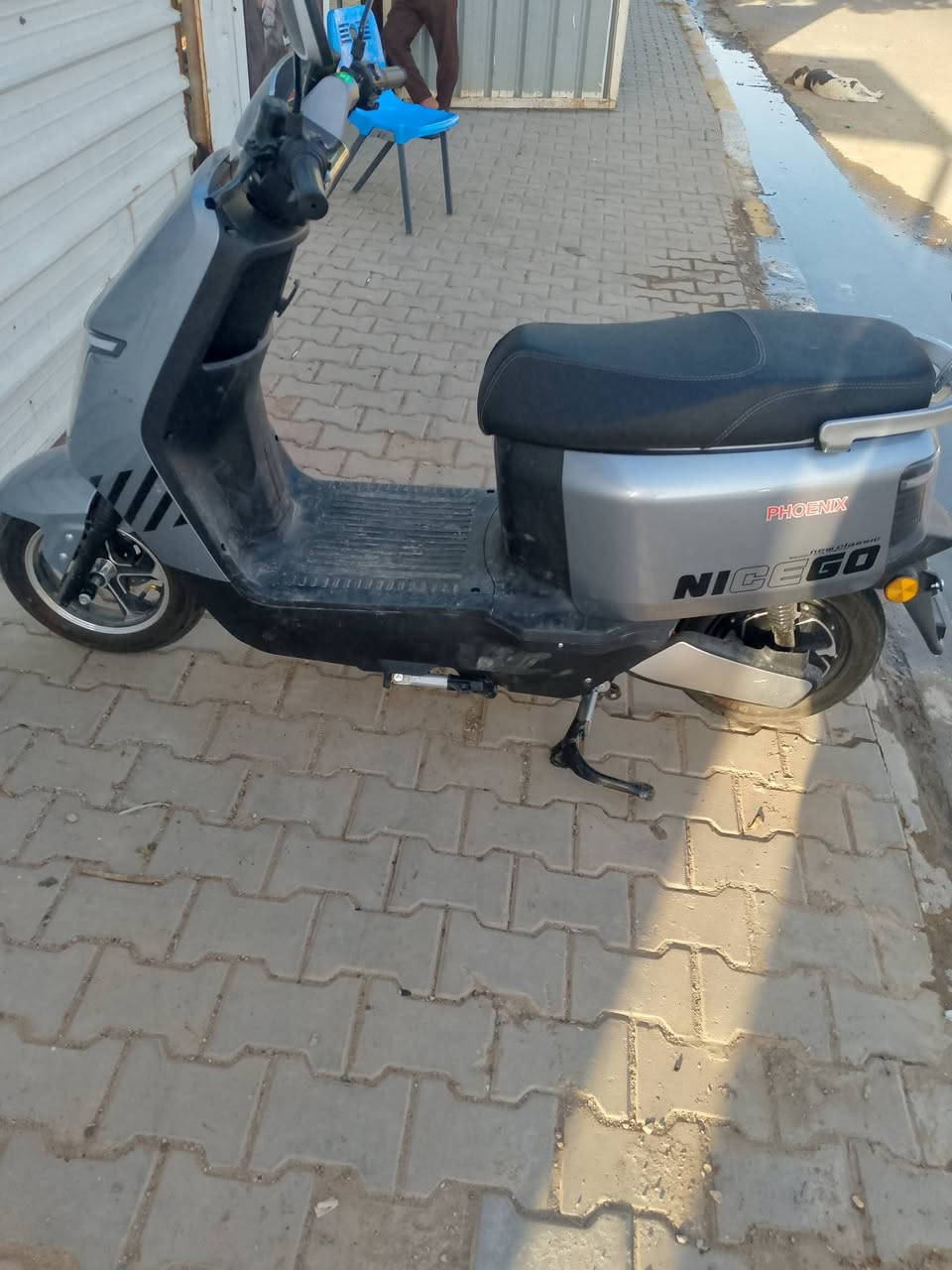 السلام عليكم دراجه شحن البيع قبل شهر اشتريته البيع السعر 700الف الدراجه جديده المكان الحسينية مال الراشدية رقم الموبايل***********
