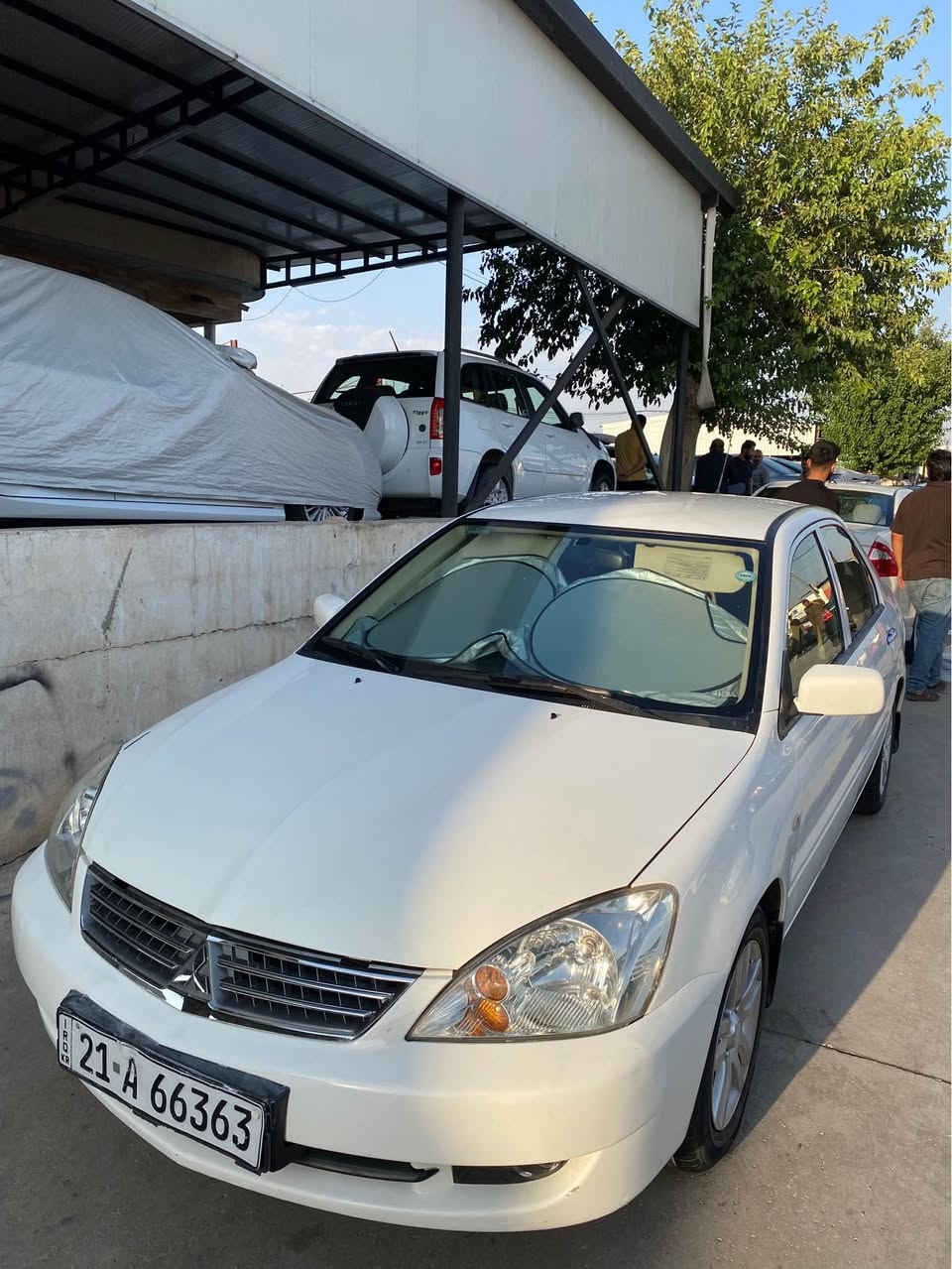 لانسەر ٢٠١٠ مەکینە گەورەیە زۆر جوانو تازەیە سەیارەکە هەموو گیانی بەشەرتە و سەنەوی و ڕەقەمی تازەیە یەک پەڵەی بۆیاخە.
***********
*********** السليمانية, العراق
