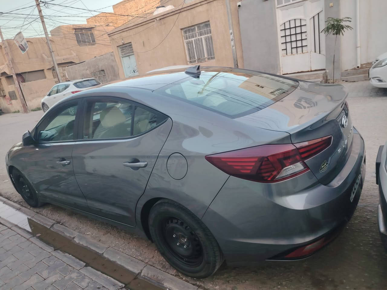 هونداي النترا بيع او مراوس موديل ٢٠٢٠وارد أمريكي فول حساسات امامي خلفي كاميرا دواره مكينه دوش ٢٠٠٠كير at مكفول رقم انكليزي
***********
