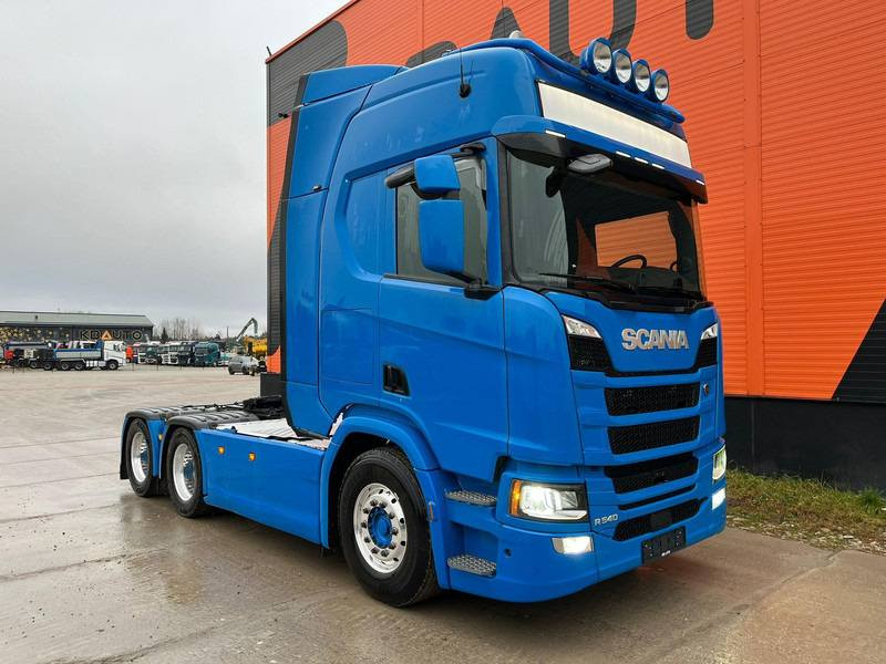 Scania R 540
سنة الصنع 2021 
ممشى 646.000 كم 
ناقل حركة أوتوماتيكي 
قوة المحرك 540 حصان 
نظام المحور 6x4
رتايدر كامرة 
حساسات ثلاجة 
شاصي باج 
السعر 530 ورقة 
شامل كمرك ونقل


**إذا كنت صاحب هذا الإعلان وتريد حذفه لأي سبب، رجاءا أرسل رسالة إلى الدعم الفني**
