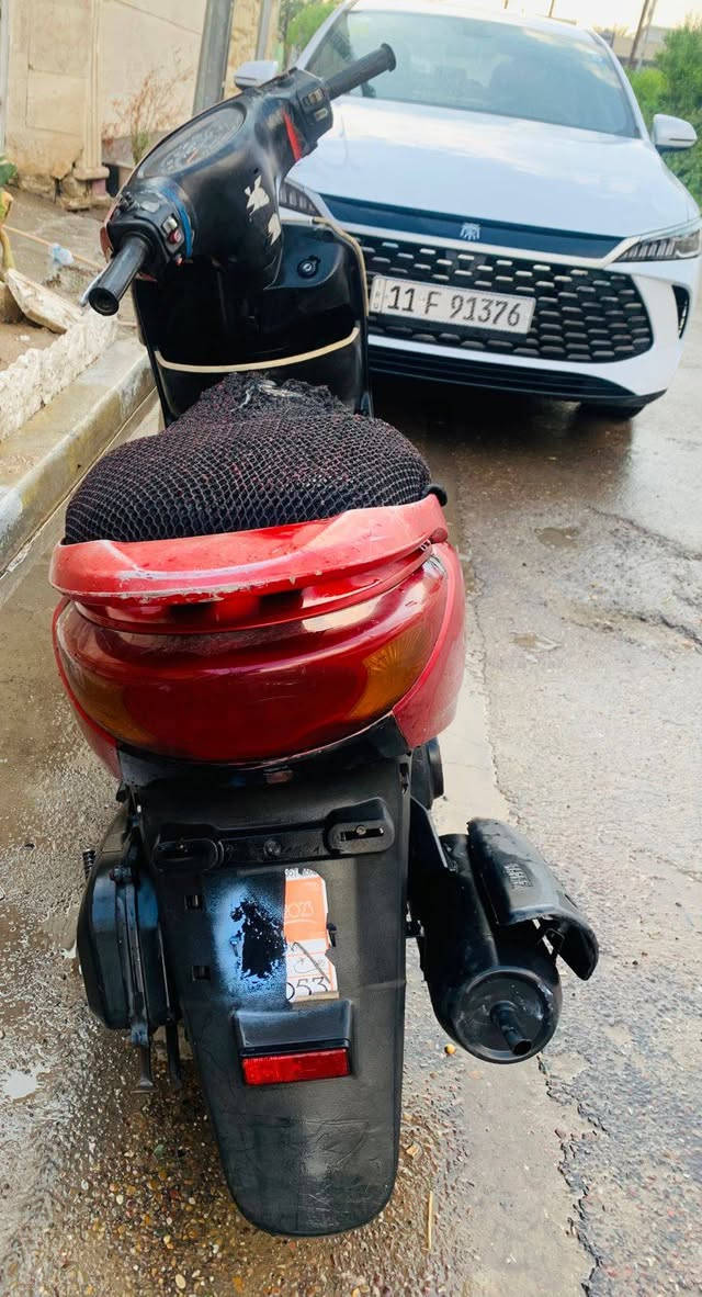 بريز
دراجة خير من الله نظيفه ما مفتوح بيها برغي 
مكفولة من كلشي عدا نواقص بسيطة جدا 
*********** هذا واتساب فقط وتفضل 
مكان البياع شارع 20
