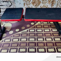 مصطبة حديد • استعمال قليل • قابل تفاوض