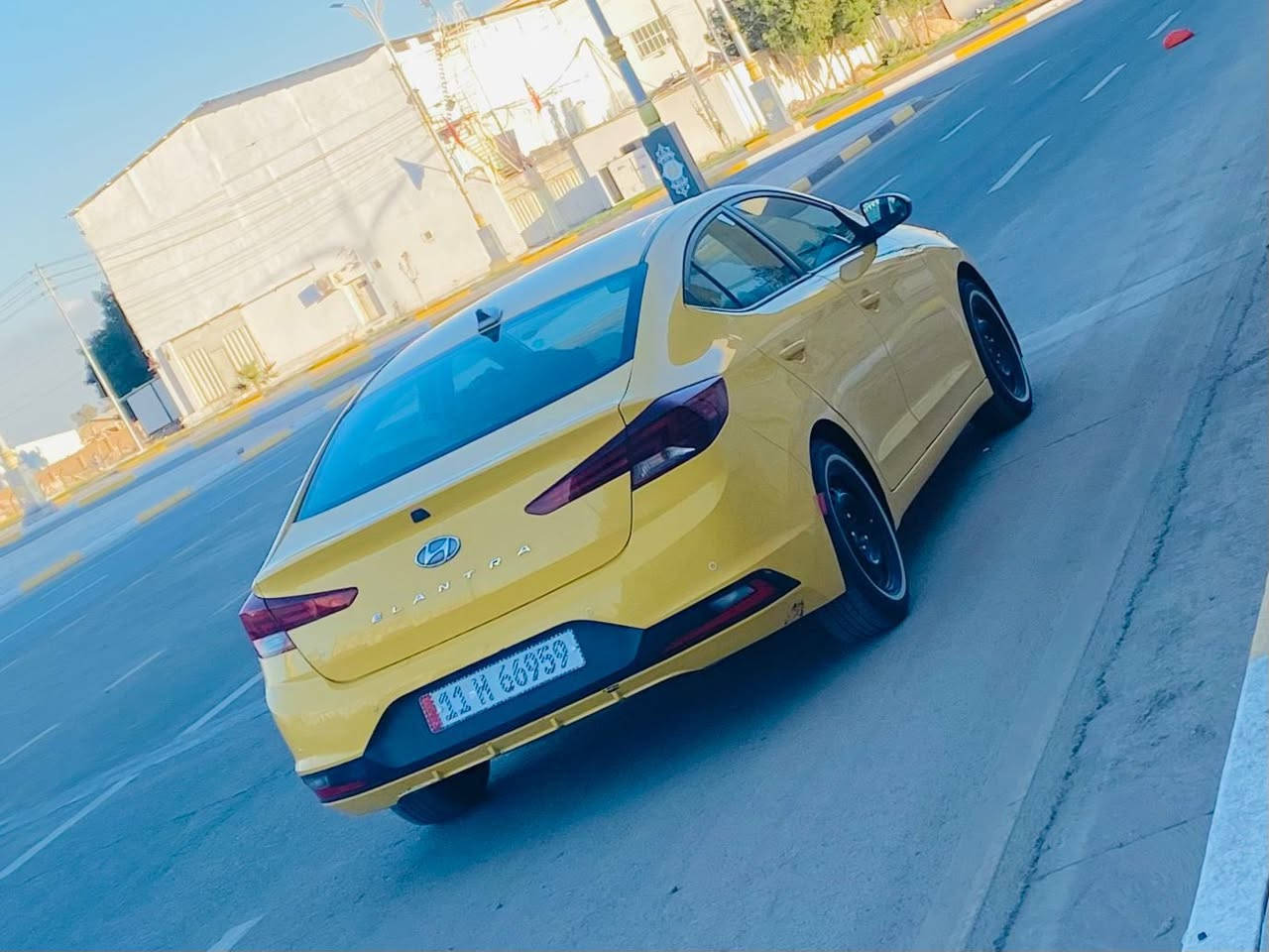 السلام عليكم للبيع هونداي لنترا مديل 2019 حادثه دور خلفي بدون دوخل والباقي مكفول كفاله عامه من ضربه وتبديل كله ليبل وحد موصفات شاشه كامره دوراه رادر امامي جابي فول تحكم مكينه 2000 دوش كير ايتي خطه بغداد -كربلاء سنويه لغاية 27 مصفره هيه وغرمات السياره جديده حيل وجاهزه واي نقص مابيه كير مكينه مكفولات حداديه تخم تاير تدفه تبريد ثلج السعر 138 لاستفسار اكثر لاتصال على الرقم***********مكان سياره كربلاء المقدسة مكلف بل نشر
