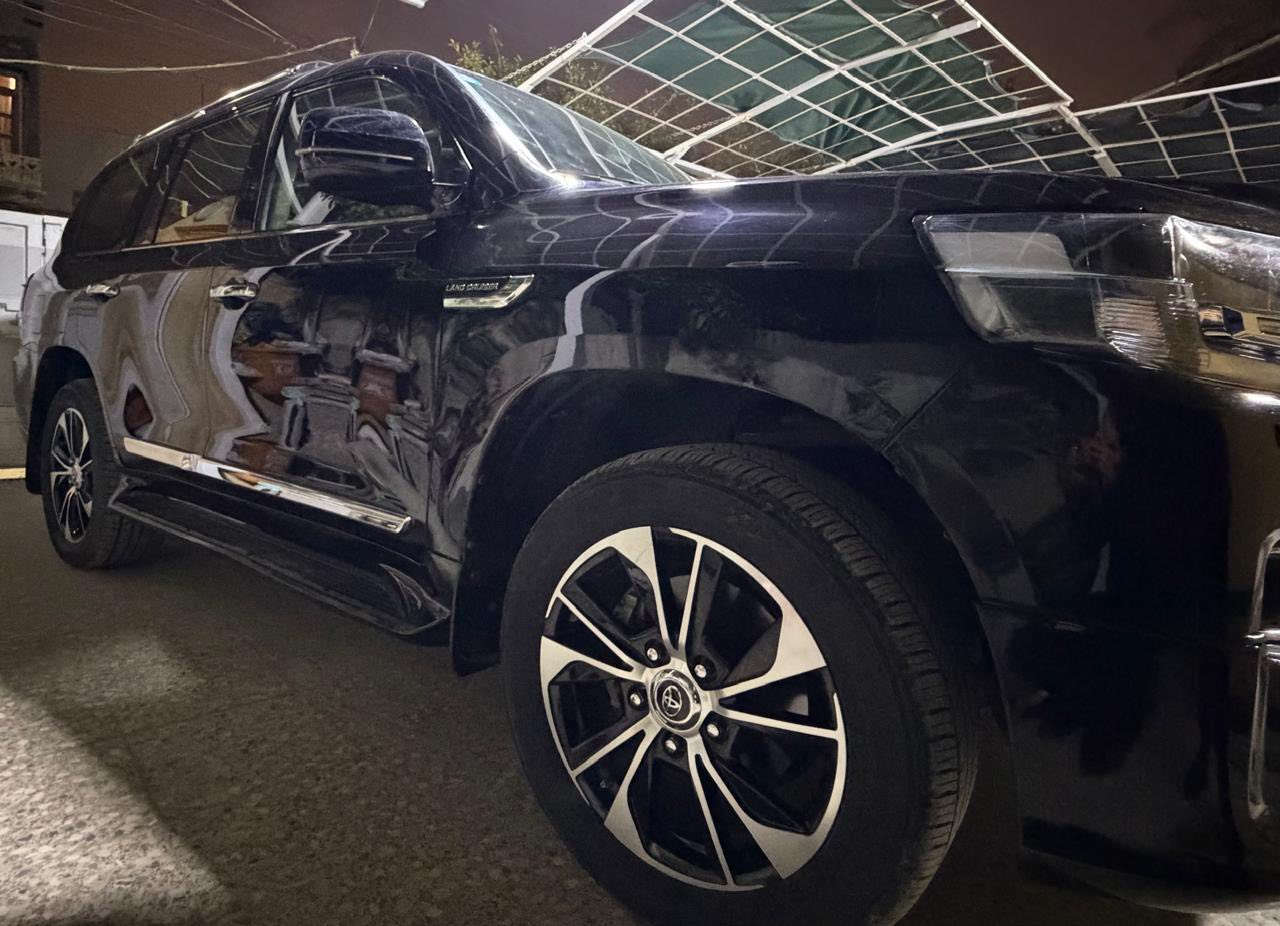 ياالله السلام عليكم

تيوتا لاندكروزر ٢٠٢٠ للبيع GXR بحريني باب اول  ماشيه55 الف حقيقي  رقم بغداد 

فول مواصفات كشنات كهرباء تحكم ستيرن جهتين ا لمحرك سته سلندر مكفوله كفاله عامه من ضربه وصبغ من كلشي سياره جديده وغرفته نظيفه جداً سياره حلوه واحله من الصور  بعده ع وضع الشركه سعره 55$وبيه مجال حك جيه مكان بغداد 

تواصل ***********
