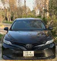 كامري ٢٠٢٠ • ماشية ١٠٠ الف • ضرر خلفي بسيط