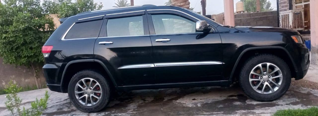 جيب كراند شيروكي وارد امريكي لمتد فول مواصفات 1/1
موديل  2016 رقم بابل محرك 6 سلندر 3600
المواصفات : 
بصمة 
فتحة سقف 
تشغيل عن بعد 
شفتات ستيرن 
كير ماوس تحكم  وضعيات قيادة
كامره خلفية دوارة
إطفاء ذاتي اثناء التوقف 
حساسات خلفية 
جنطة كهربائية
تحكم مري
شاشة كبيرة
تدفئة بدركة الستيرن والكشنات
كشنات تحكم كهربائي جهة السائق وعكس السائق
كشنات جلد 
كروز مثبت سرعه
سنوية باسمي تحويل  مباشر
حادثها كرد صفحه عكس السايق بدون دواخل وبيها جاملغ جهة السايق صبغ اثر جراد السونار مرفق مع الصور 
مكان السيارة بابل المشروع 
السعر : 168$ وبيها مجال بسيط
رقم الموبايل:  / ***********

