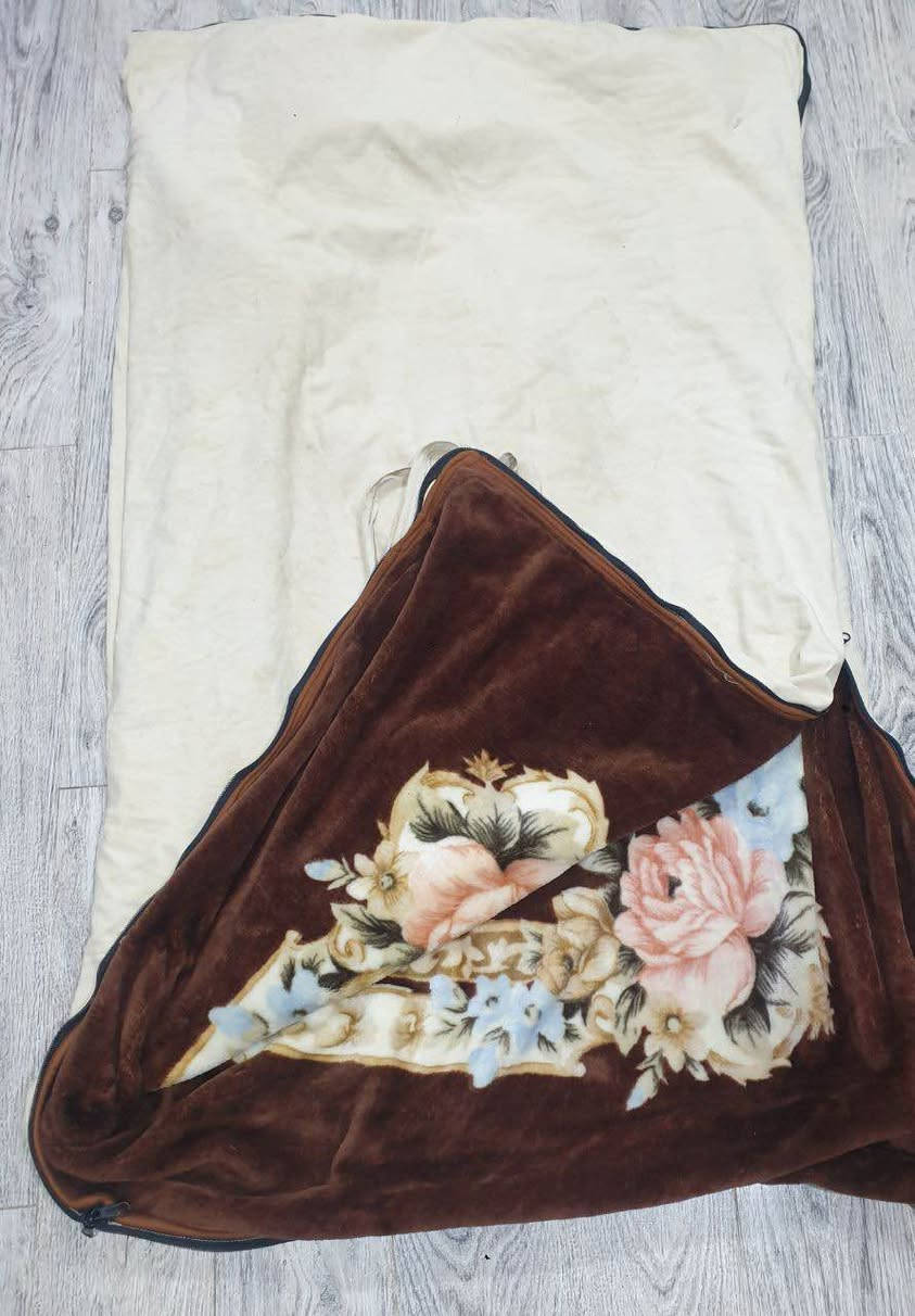 السلام عليكم 
سليب باك مال باله كويتي 
طول 190 وعرض 110

السعر خاص البصرة, العراق


**إذا كنت صاحب هذا الإعلان وتريد حذفه لأي سبب، رجاءا أرسل رسالة إلى الدعم الفني**