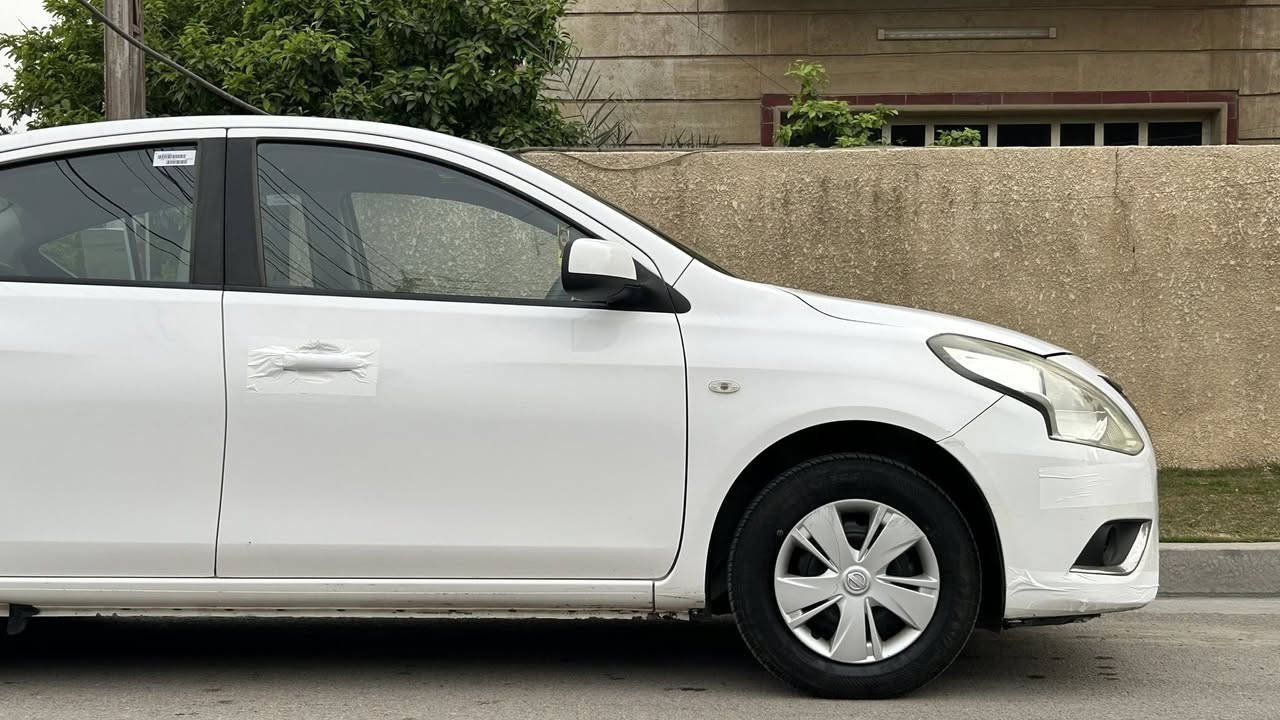 السلام عليكم

نيسان سني هندي موديل 2020 خليجي بليتة زركة

استلام شركة  2 سويج

🔸السيارة بأسمنة تحويل او وكالة اني حاظر
السنوية جديدة 2030 الهزه جديدة

ماشية 100 حقيقي

✅ السيارة مكفولة من الضربة والصبغ والتبديل فقط ملاحظات بسيطة موضحة بالسونار

*الكير المكينه التبريد كلة مكفول
 وبالعافيه عالياخذها
 
السعر 108 وبيها مجال
📍 مكاني بغداد/حي الجهاد

ما متواجد على الفيس اي استفسار وشراي خابرني وبيك خير وتدلل

***********
