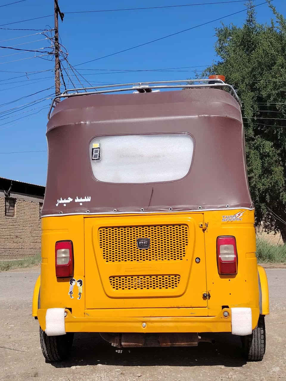 سلام عليكم تكتك 2021 بيه صوت اكسل قليل وبيه شويه نقوصات وبيه ضربه شويه بل الغد ومرجعه  وبيه بارد رقم التكتك تحويل ثاني يوم السعر 7 مليون ***********
