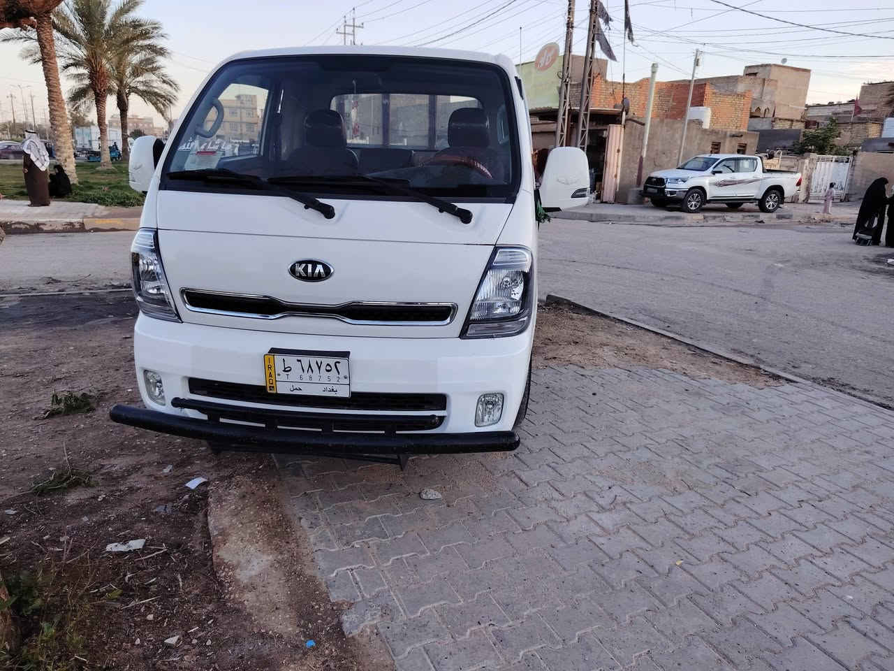 السلام عليكم كيا حمل موديل 2022رقم بغداد بيها طخه جدا بسيطه مكاني كربلاء ماشيه 90الف***********
