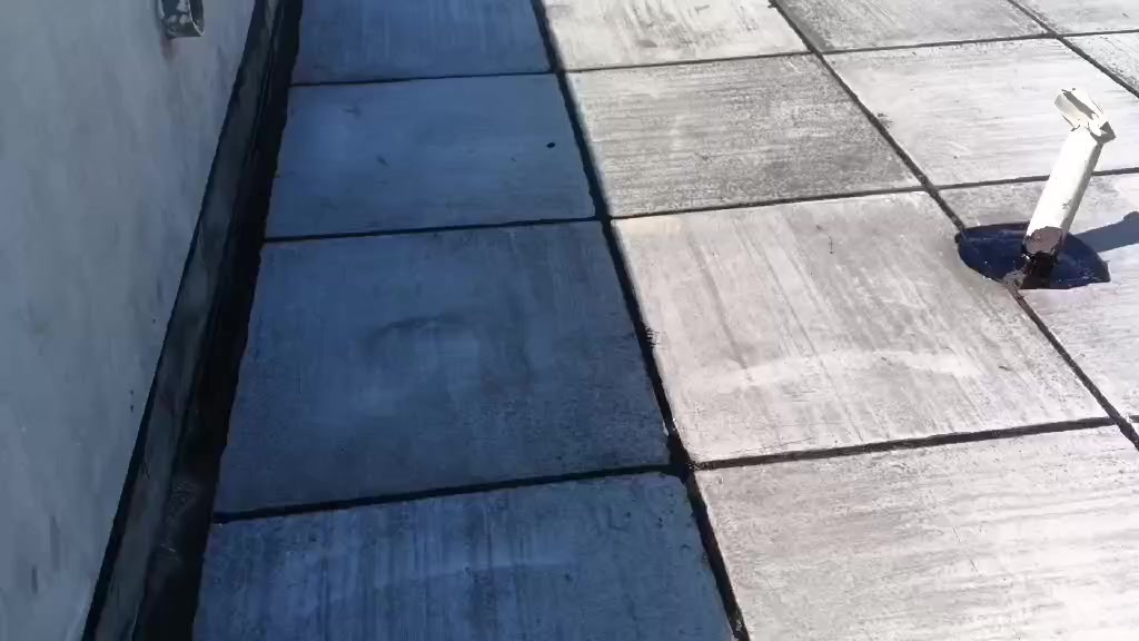 سلام عليكم يوجد لدينا كادر متخصص لتطبيك لشتايكر لصطوح وشغل لماستك وعاده وزفت شغل  درجه اولى ستلام مهندس نشتغل بغداد كربلاء نجف حله ناخذ كرسته وعمل او بس عمل للستفسار على لرقام التالية او مراسله لصفحه ***********
