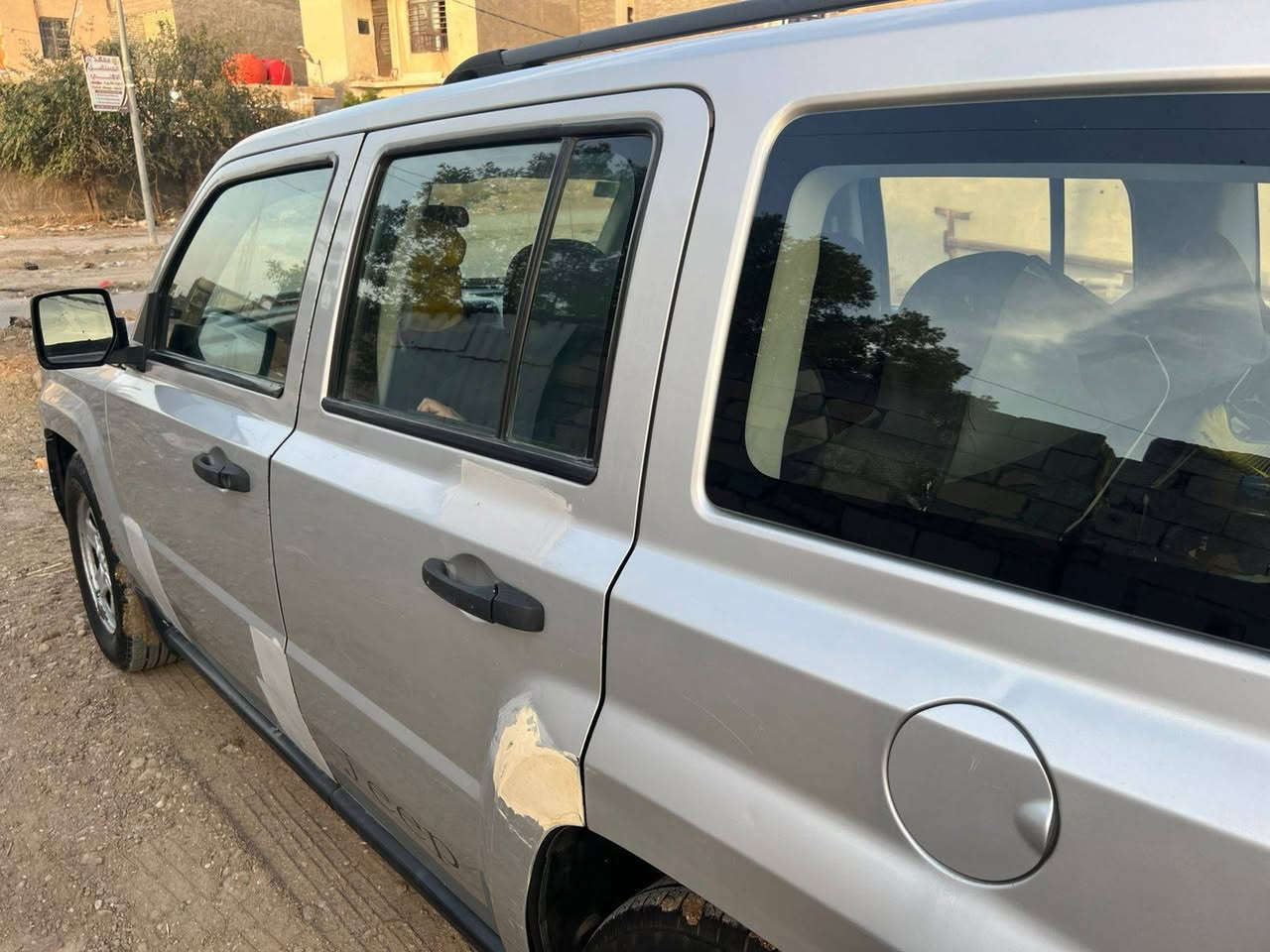 جيب باتريوت موديل 2007 ، رقم بغداد ، السنوية باسمي مدة النفاذ بــ29 ، كاملة وجاهزة المكينة خير من الله ، تخم تاير جديد ، باتري جديد ، تبريد منظومة كاملة بدلتها وتدفئة ، يعني الحمدلله كاملة وجاهزة ، بالواقع احلى من الصور ، وشوف بعينك ، رايدها بـ75 وبيها مجال  .
مكاني بغداد المحمودية
‏‪***********‬‏
