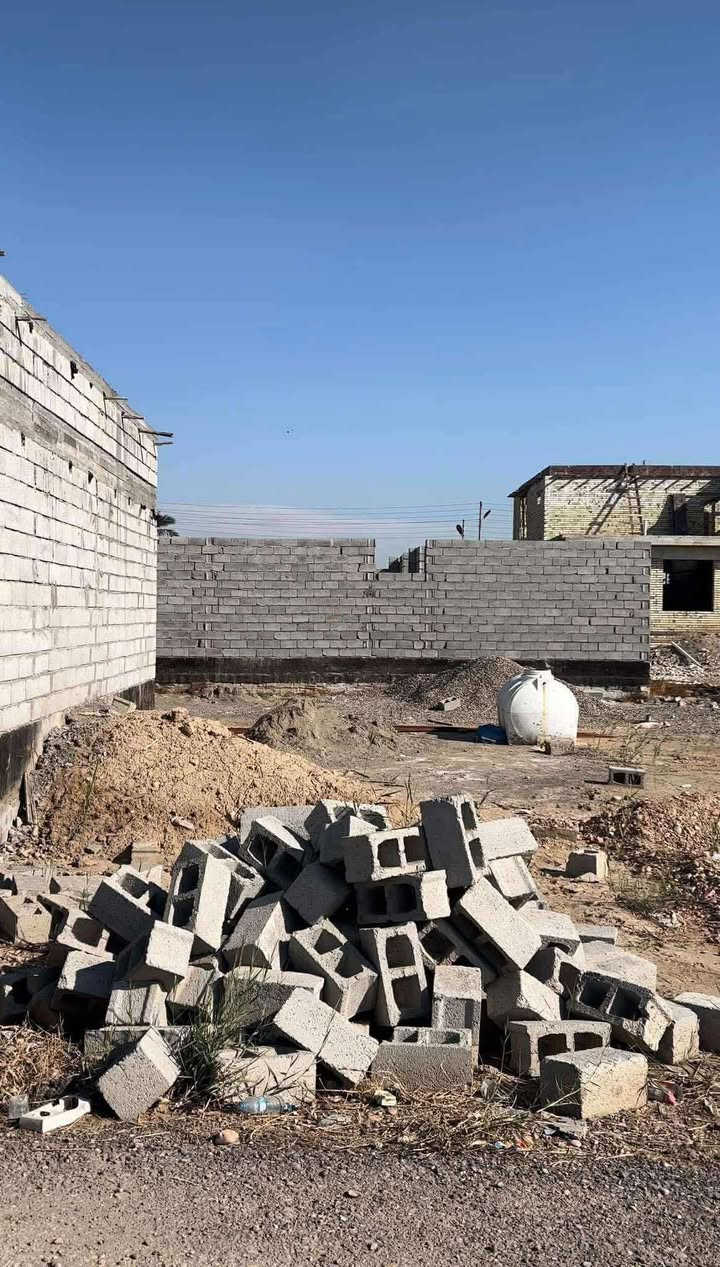 � فرصة ذهبية لامتلاك قطعة أرض بموقع مميز 🚨

📍 أم الأغضام – مقابل جامع سبل السلام

🏘 المنطقة سكنية بالكامل ومأهولة

🚗 قريبة جداً من الشارع العام

✅ الخدمات كاملة (ماء – كهرباء – طرق)

✅ جنس الأرض: طابو زراعي

✅ سند 25 رسمي

💰 المساحة: 100 متر

💵 السعر: 18 مليون فقط

🔥 السعر حسب الطلب – فرصة للاستثمار أو السكن

لا تضيع الفرصة… الأماكن بهيج موقع تخلص بسرعة ✨

📞 للحجز والاستفسار: 

***********
