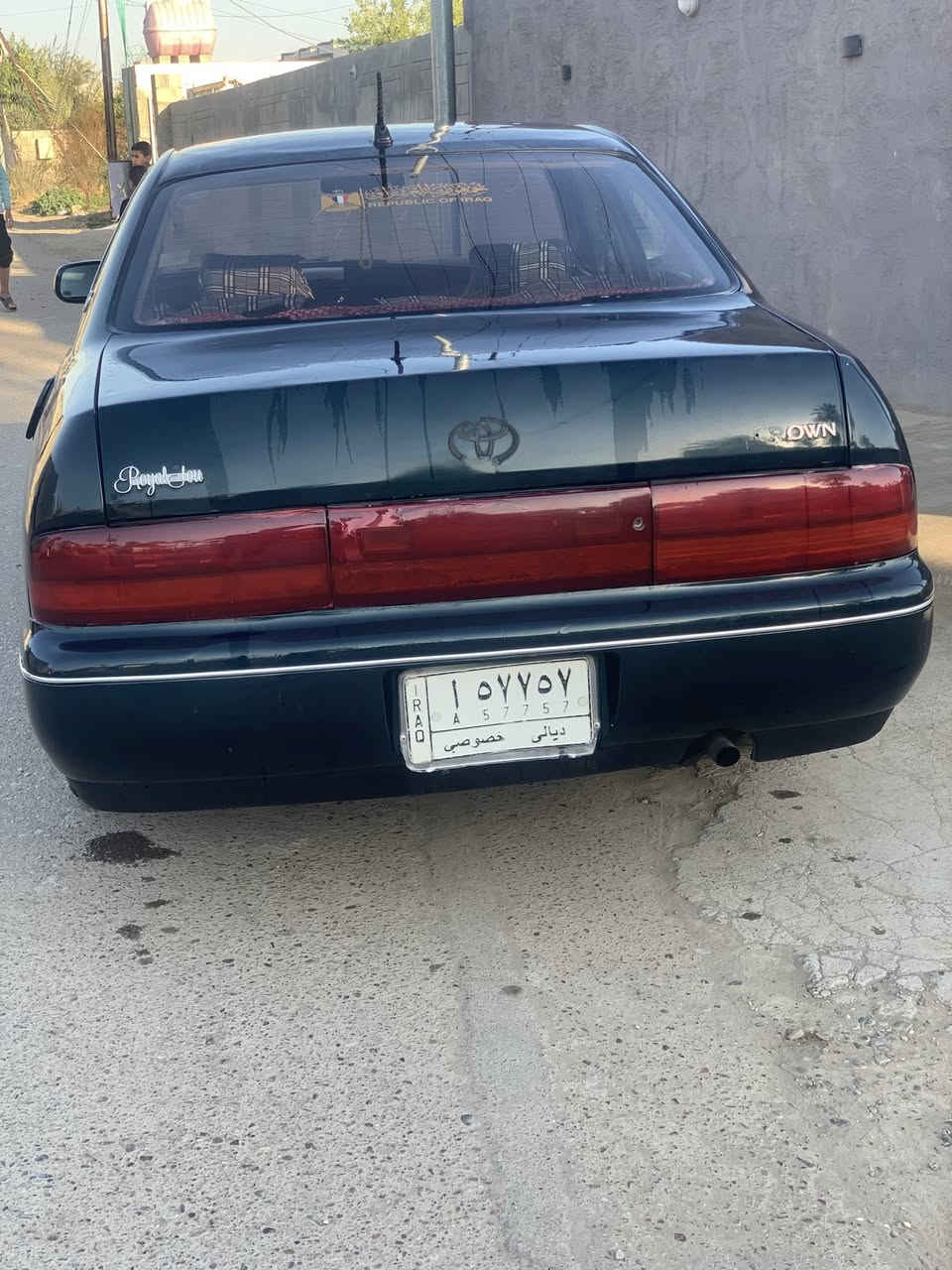 السلام عليكم بطه بيع او مراوس حسب القناعة بطه موديل ١٩٩٢ رقم ديالى تحويل مباشر السياره مكفوله من الكص والضربه فقط مرشوشه لجماليه السياره قطعه وحده مابيها صدر تمام لتمام كهربائيات كله شغاله تايرات خير من الله كير محرك بلشرط ترايك للبصره السياره احلى من الصور مكان السياره صلاح الدين قضاء الضلوعية 
السعر ٥٠ وبيها مجال حك لجيه 
***********
