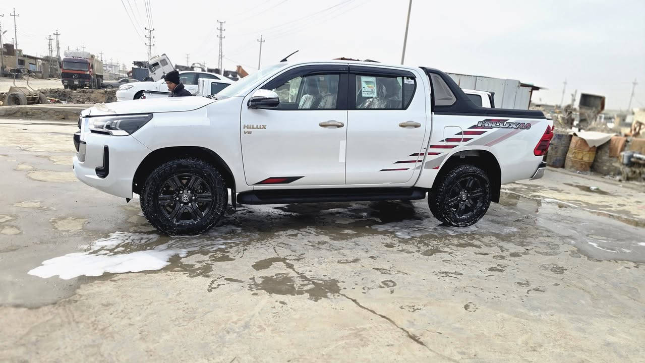 بـسمة تعالى...✨
هـايلوگس V6 سلـندر للبيع او مراوس 
مديل: 2023 
فـئة: TRD كويتي مذهـب 
لون: صدفي 
گـير ٱتـوماتيك 
رقم آربيل 
ماشية 72 الف حقيقي 
شحن لاسلكي 
كفـالة عامة 
سيـارة جديدة بمعنى الكلمة شرط ع سونار 
سعـر 355 
مكـانة سمـاوة  ***********
