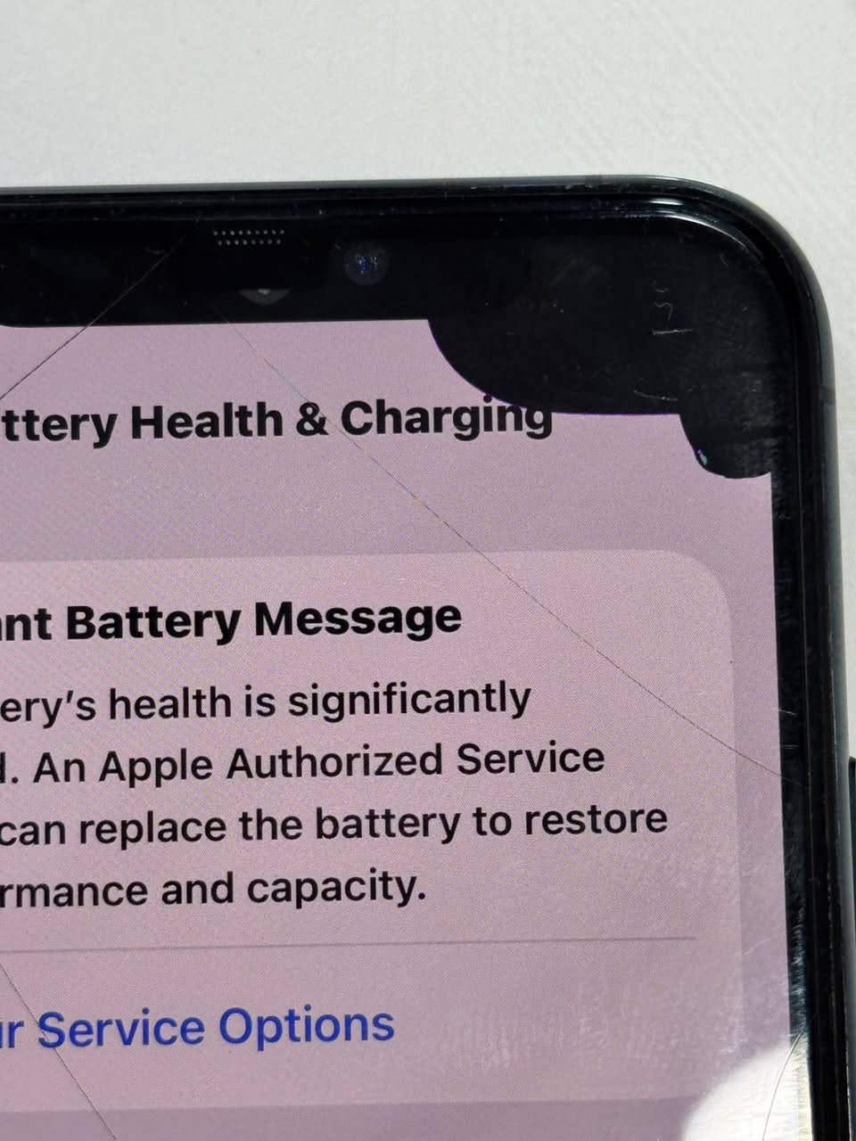 ايفون #للبيع فقط 
موديل    11 pro الصغير
لون زيتوني
بطاريه ٧٤٪؜. اصليه
هارد ٢٥٦ 
 
شحن جيد
بي (( دوت بالشاشه فوك عاليمين اسود )) ما ماثر عالشاشه ولا لمس ولا فيس ايدي

كلشي شغال وطبيعي وفيس ايدي ولمس كله شغااال 

مكاني بغداد - رصافة
بسعر :- 200.000 الف دينار


**إذا كنت صاحب هذا الإعلان وتريد حذفه لأي سبب، رجاءا أرسل رسالة إلى الدعم الفني**