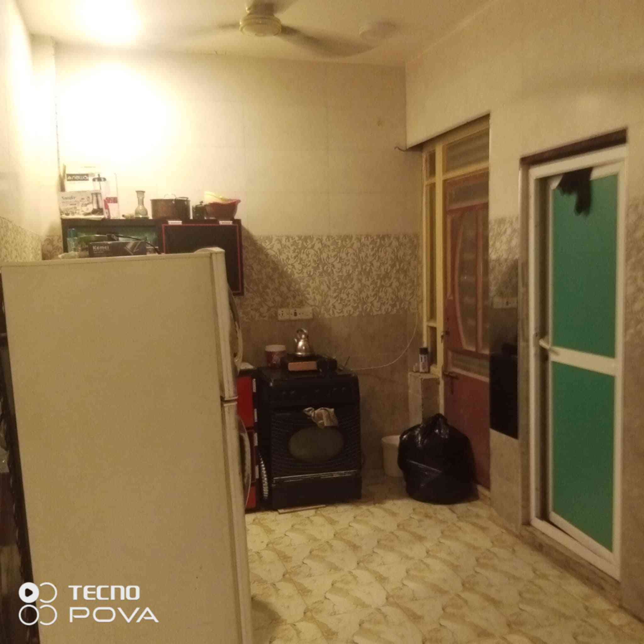 السلام عليكم دار للبيع المساحة 50 يحتوي على استقبال مطبخ غرفه حمامات ٣ العنوان الشعله خلف السجه شارع بيت عنيد الاستفسار.. ***********
