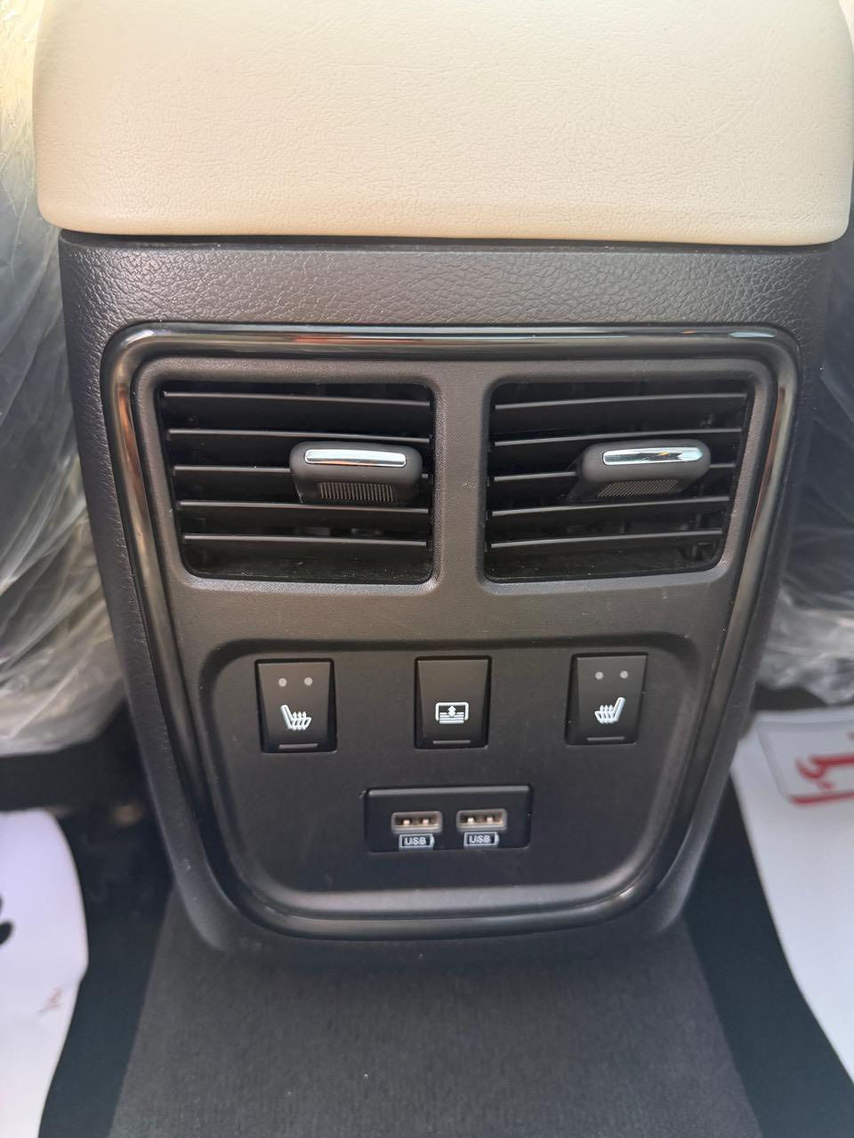 السلام عليكم
لون اسود وداخلي ملكي بلادي 

اوباما S red lien

الموديل ٢١ 

وارد كندي 

ماشيه 40 الف 

سنويه جديد 

هزه جدي 

رقم أربيل 

شرط التحويل 

.

الدخول كلين 
كفاله عامه من البارد وصبوغ 

المواصفات فول بعد ماكوعله من

١/١.

المحرك : V6 . 3.6L .

 پانوراما .

 رادار مع مانع تصادم امامي .

تحذير الخروج عن المسار .

نقطة عمياء .

 مصابيح امامية زنون مع LED .

ويل قياس 20 أنج .

حساسات مع مانع تصادم خلفي .

بردة خلفية كهربائية .

شاشه كبيرة مع نظام ملاحة نفكيشن GPS .

سستم صوت الپاين مع سماعات بريميوم ودمام بلصندوق.

مقاعد أمامية كهربائية عدد 2 .

ذاكرة لحفظ وضعيات الجلوس (ميموري) .

مقاعد أمامية تبريد وتدفئه

مقاعد خلفية تدفئة .

تشغيل عن بعد .

ستيرن كهربائي .

تدفئة ستيرن .

محدد سرعة .

تلفون بلوتوث .

كاميرا خلفية .

مرايا متحسسة للاضاءة العالية .

كير شفتر بالستيرن .

دخول ذكي (بصمة) .

.وعدنه نضام مراوس فقط رقم شمالي

الموقع اربيل كنجان ستي 

لمعرفه السعر الاتصال على الرقم 

***********
