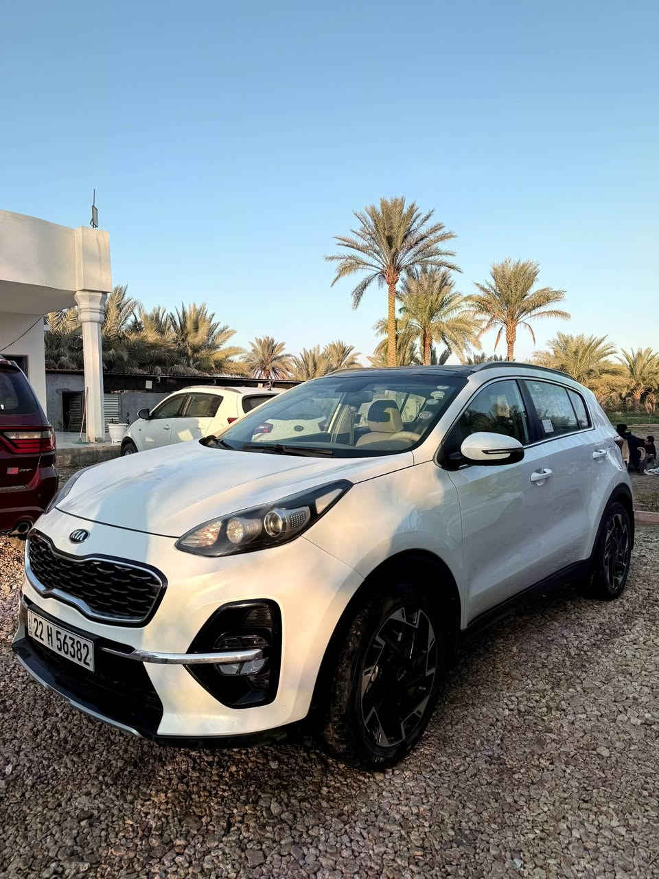 السلام عليكم
كيا سبورتج 2020 خليجي
ماشيه 76 الف بيها قطعتين بارد
 رقم اربيل بأسمي هزه ورقم وسنويه كله جديد تحويل ثاني يوم مواصفاتها بنوراما اشارة ترحيب كامره شاشه ٣ انظمة قياده قطعتين تبريد حساس تايرات مانع تزحلق داخل جلد سايد بريك بالرجل
محركها ٢٠٠٠ دوش السياره موجوده بالحله
سعرها ب١٩٨ وبيها مجال للتواصل واتساب او اتصال ع الرقم ***********
